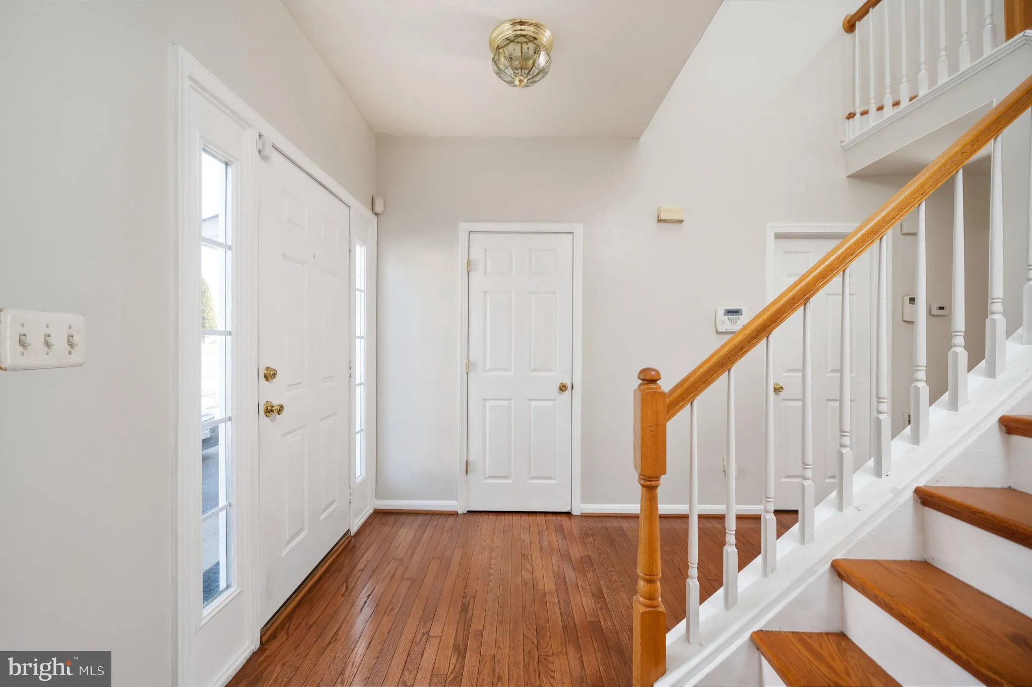 Manassas, Virginia 20112, United States, 5 Bedrooms Bedrooms, ,4 BathroomsBathrooms,Residential,Contingent,79204