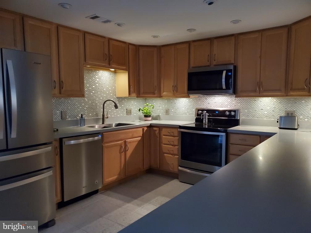 GAMBRILL SOUTH - Residential