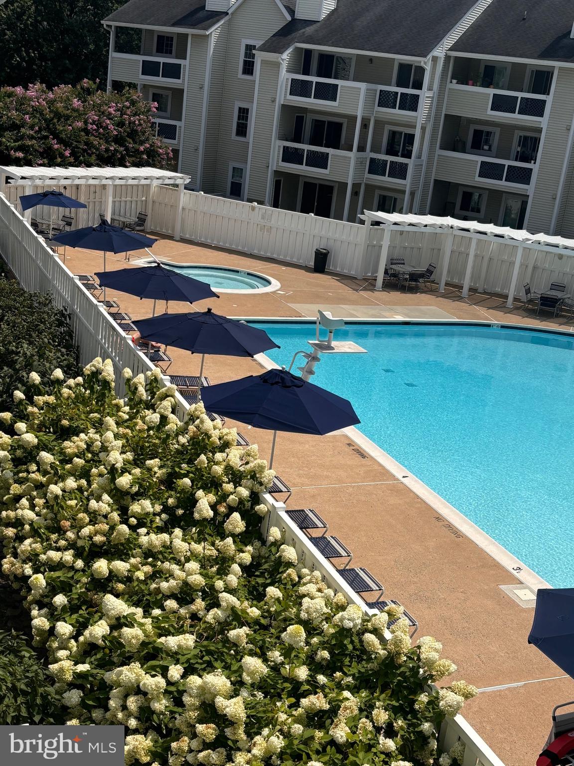 GRAYS POINTE - Residential Lease