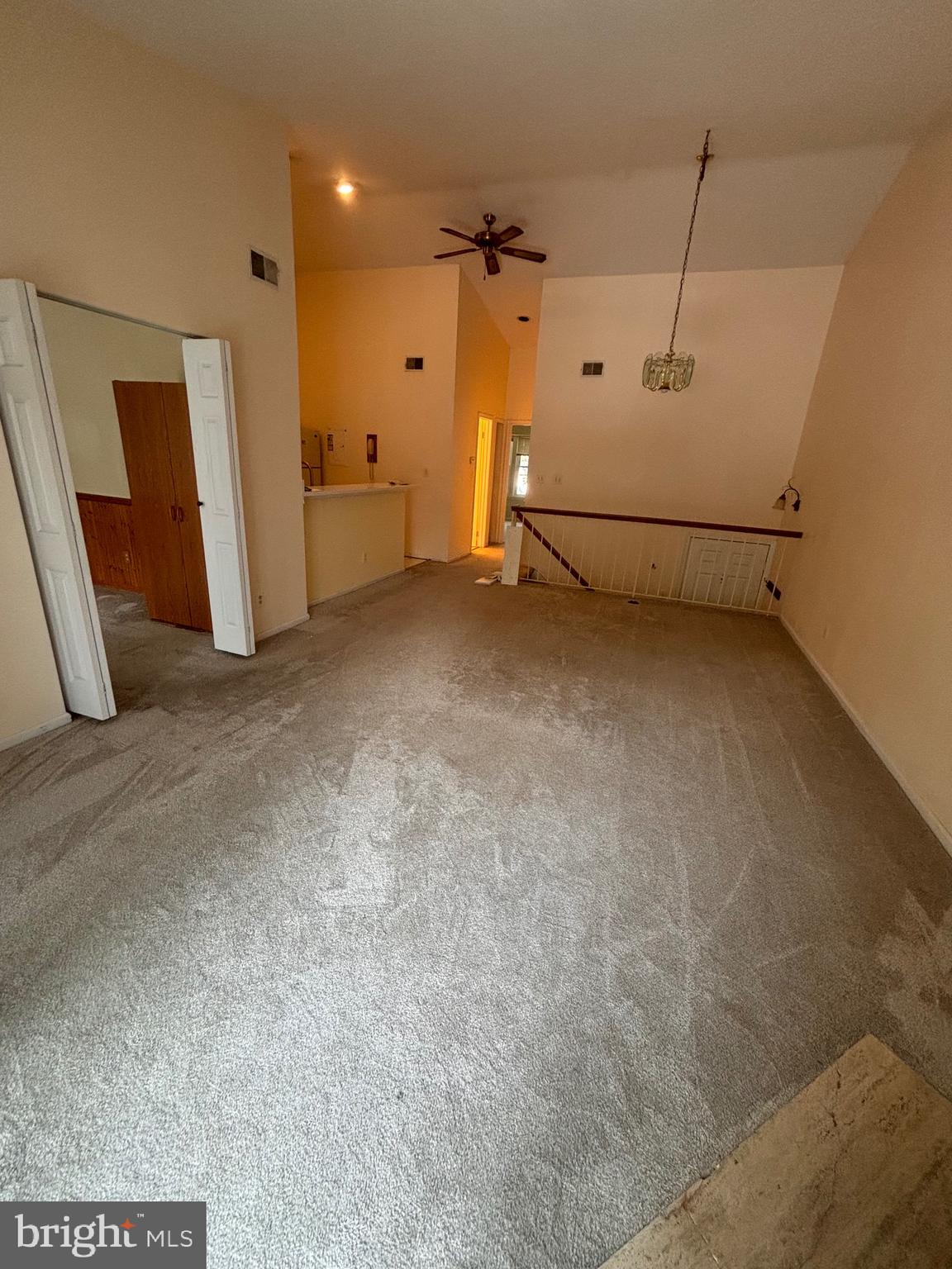 GRAYS POINTE - Residential Lease