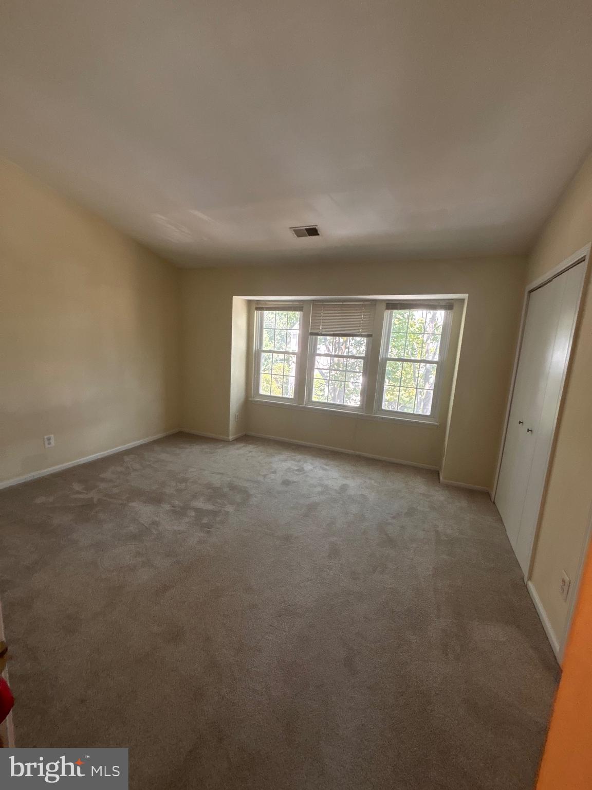 GRAYS POINTE - Residential Lease