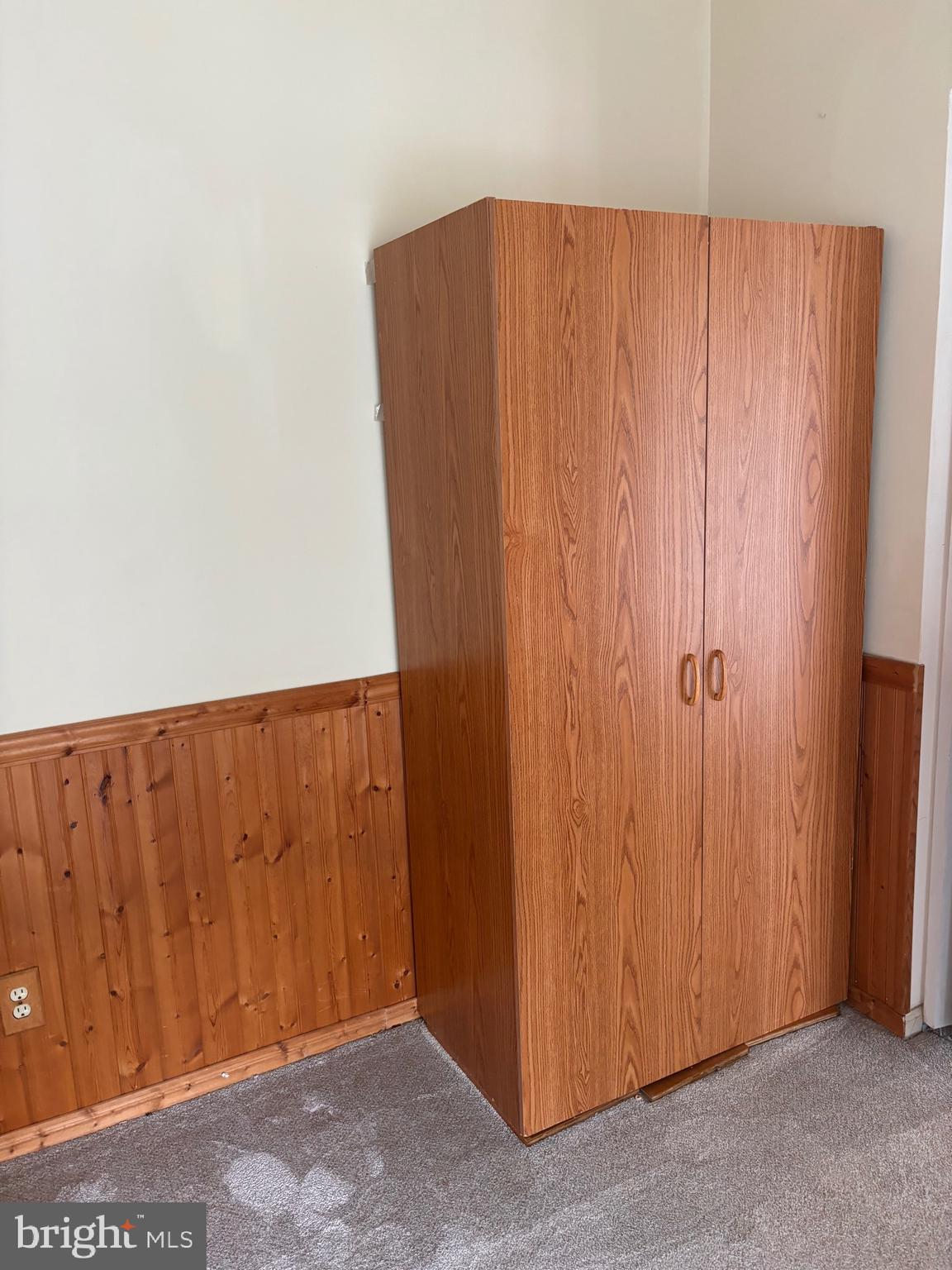 GRAYS POINTE - Residential Lease