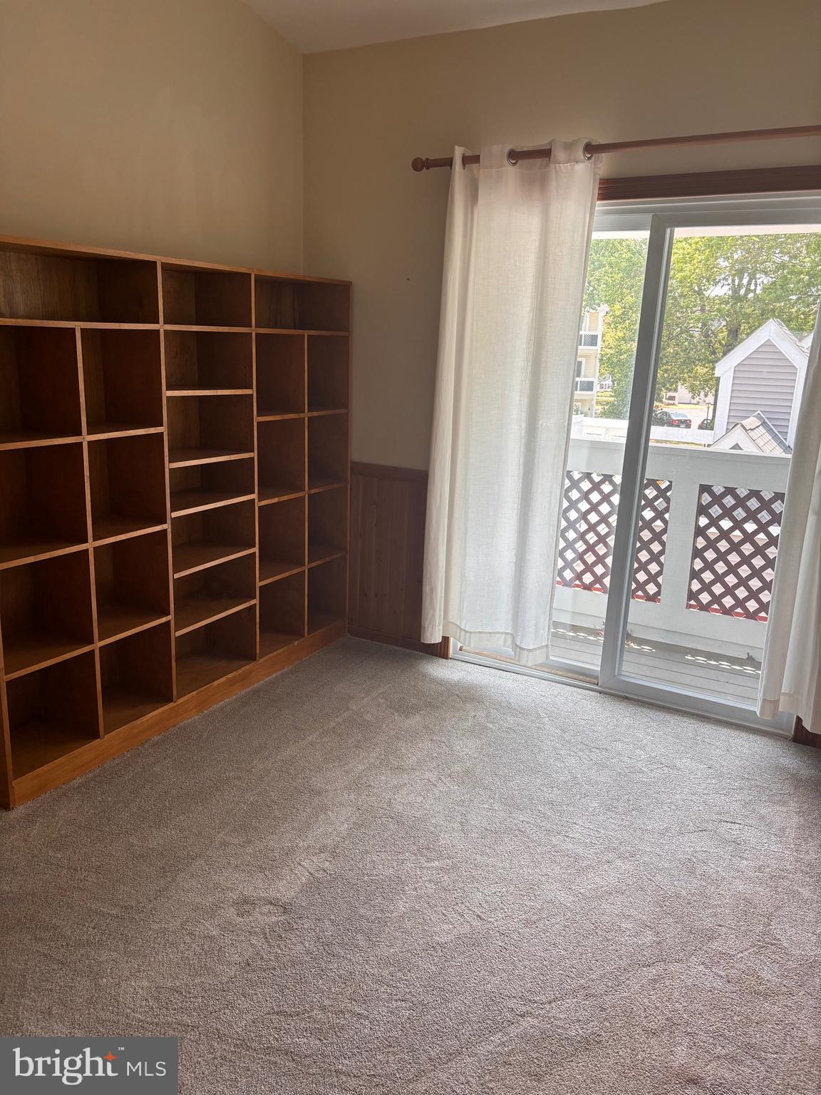 GRAYS POINTE - Residential Lease