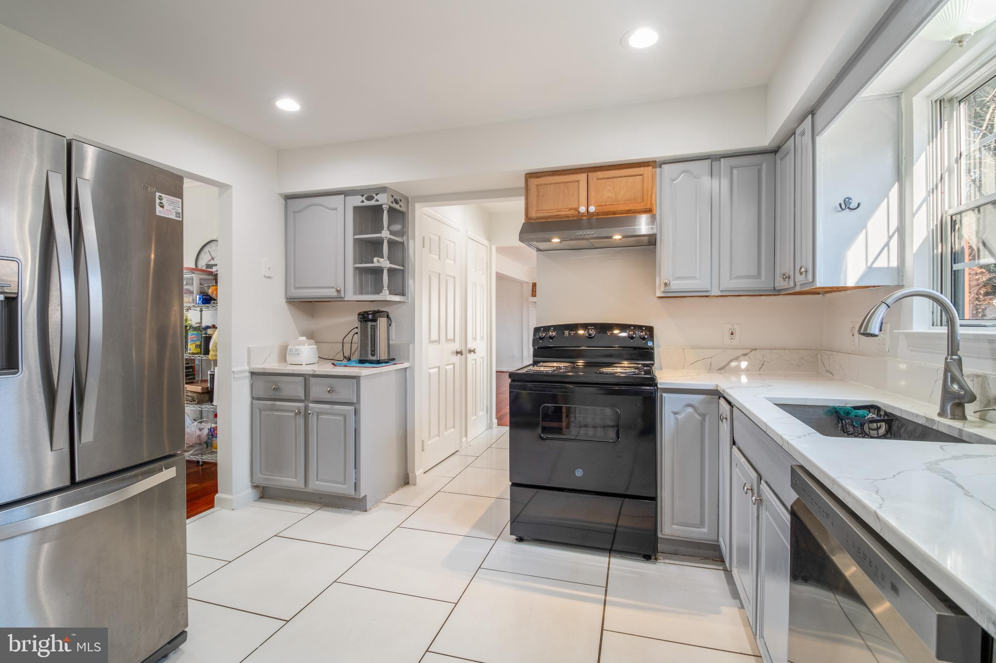 LAKE RIDGE - Residential