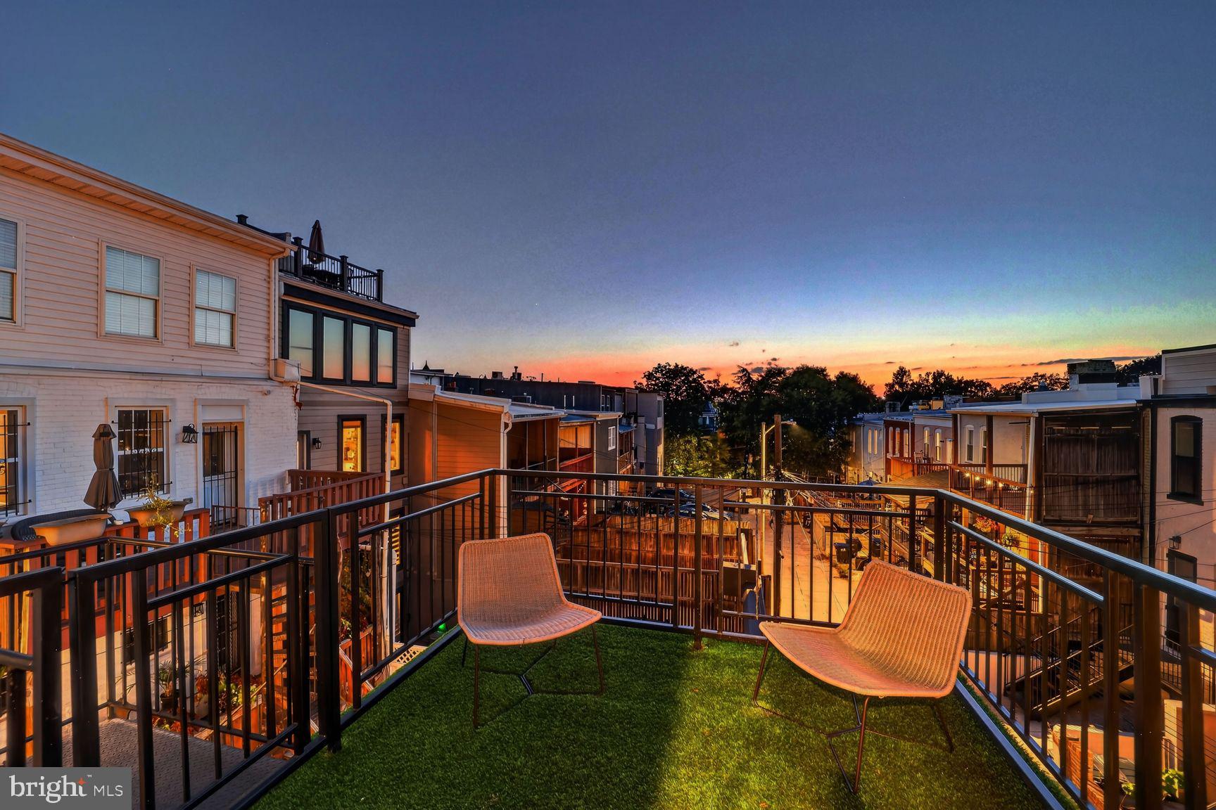 1902 LINCOLN ROAD NE
