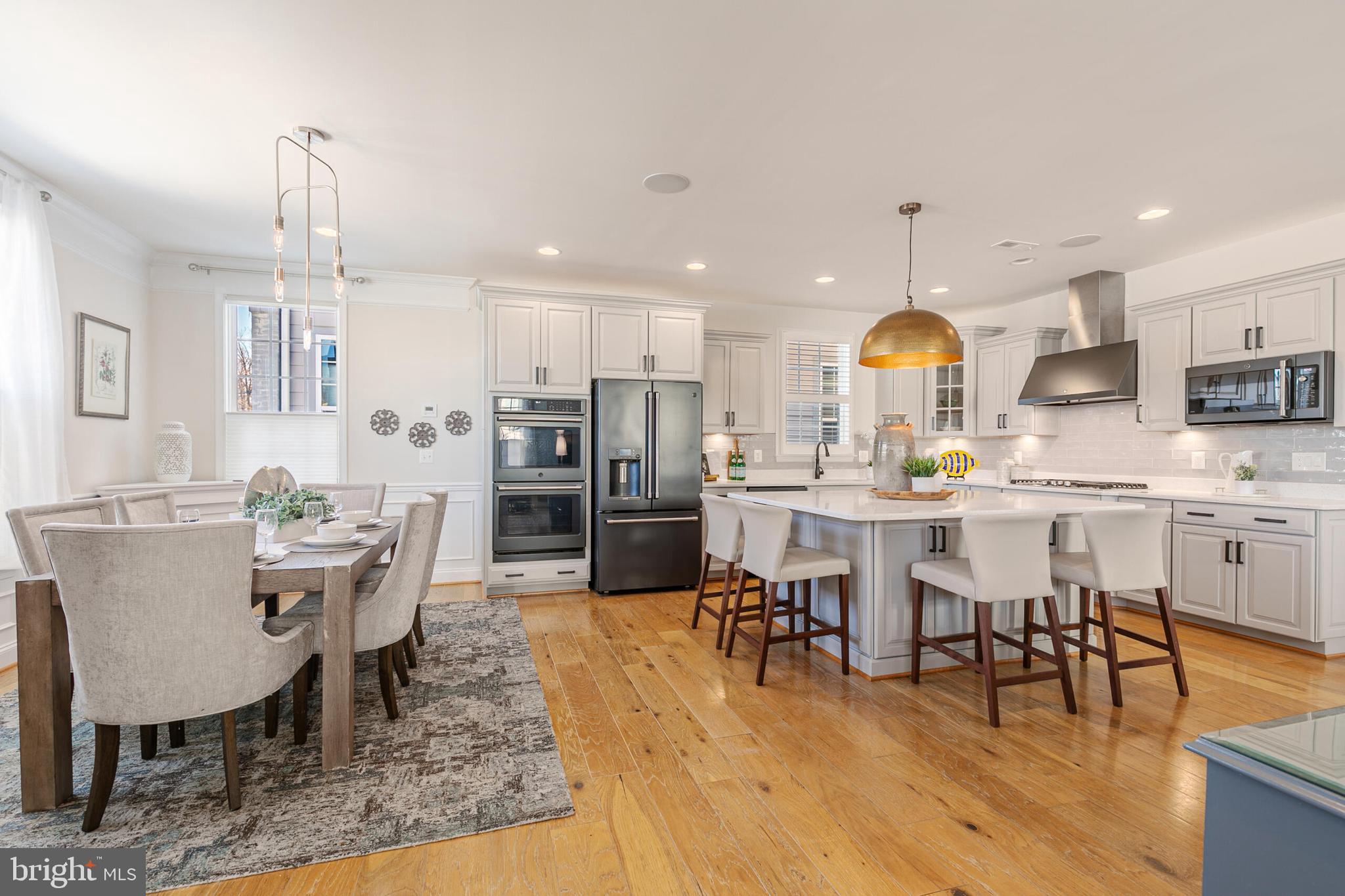 CREST OF ALEXANDRIA - Residential