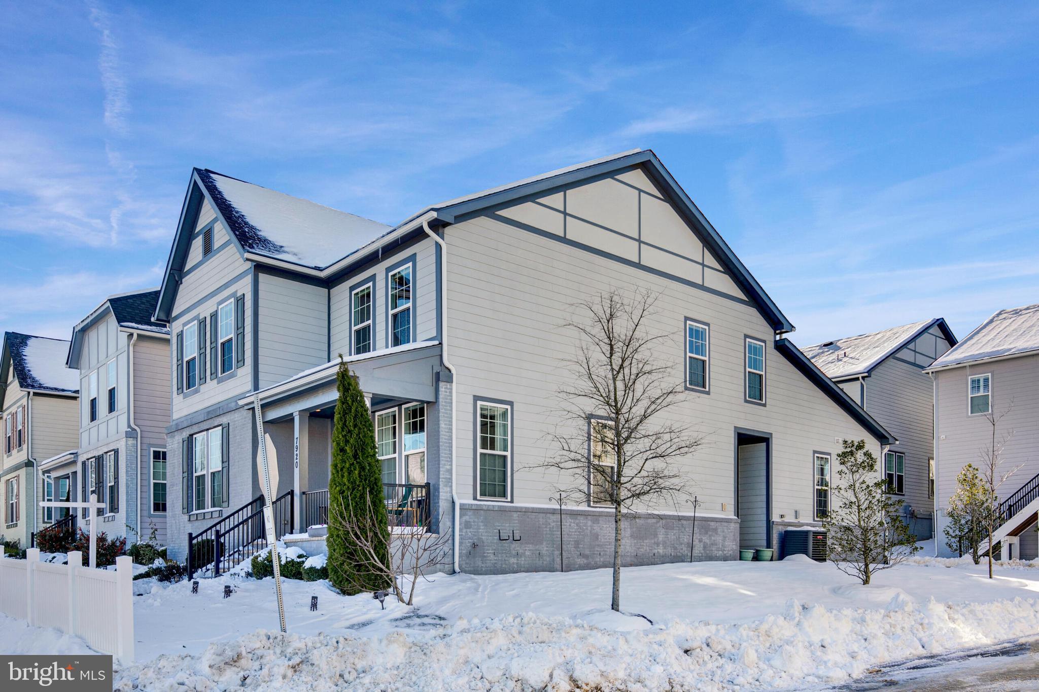 CREST OF ALEXANDRIA - Residential