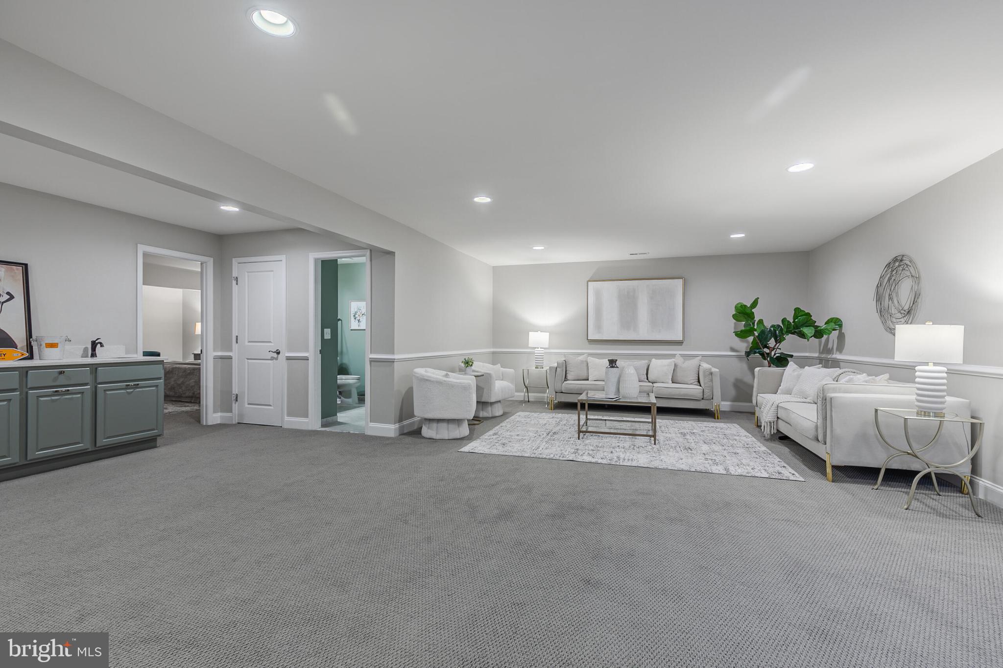 CREST OF ALEXANDRIA - Residential