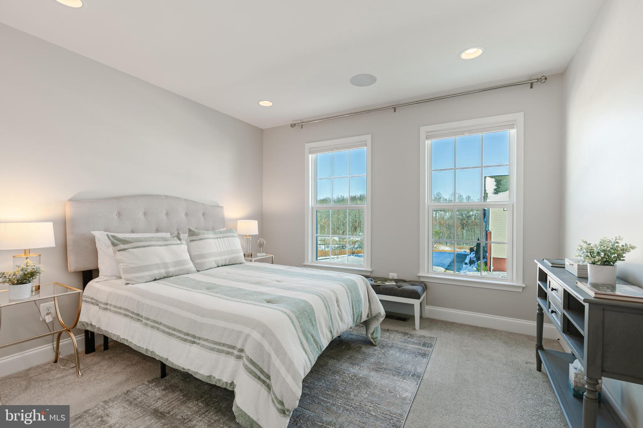 CREST OF ALEXANDRIA - Residential