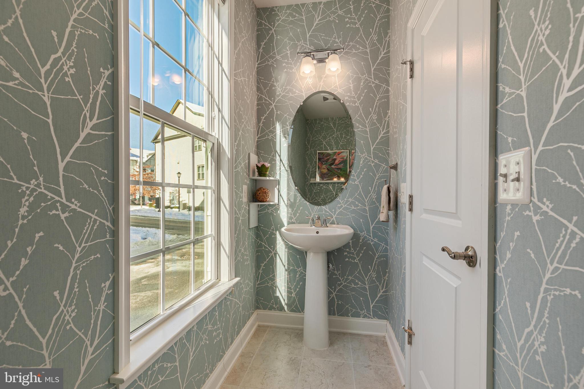 CREST OF ALEXANDRIA - Residential