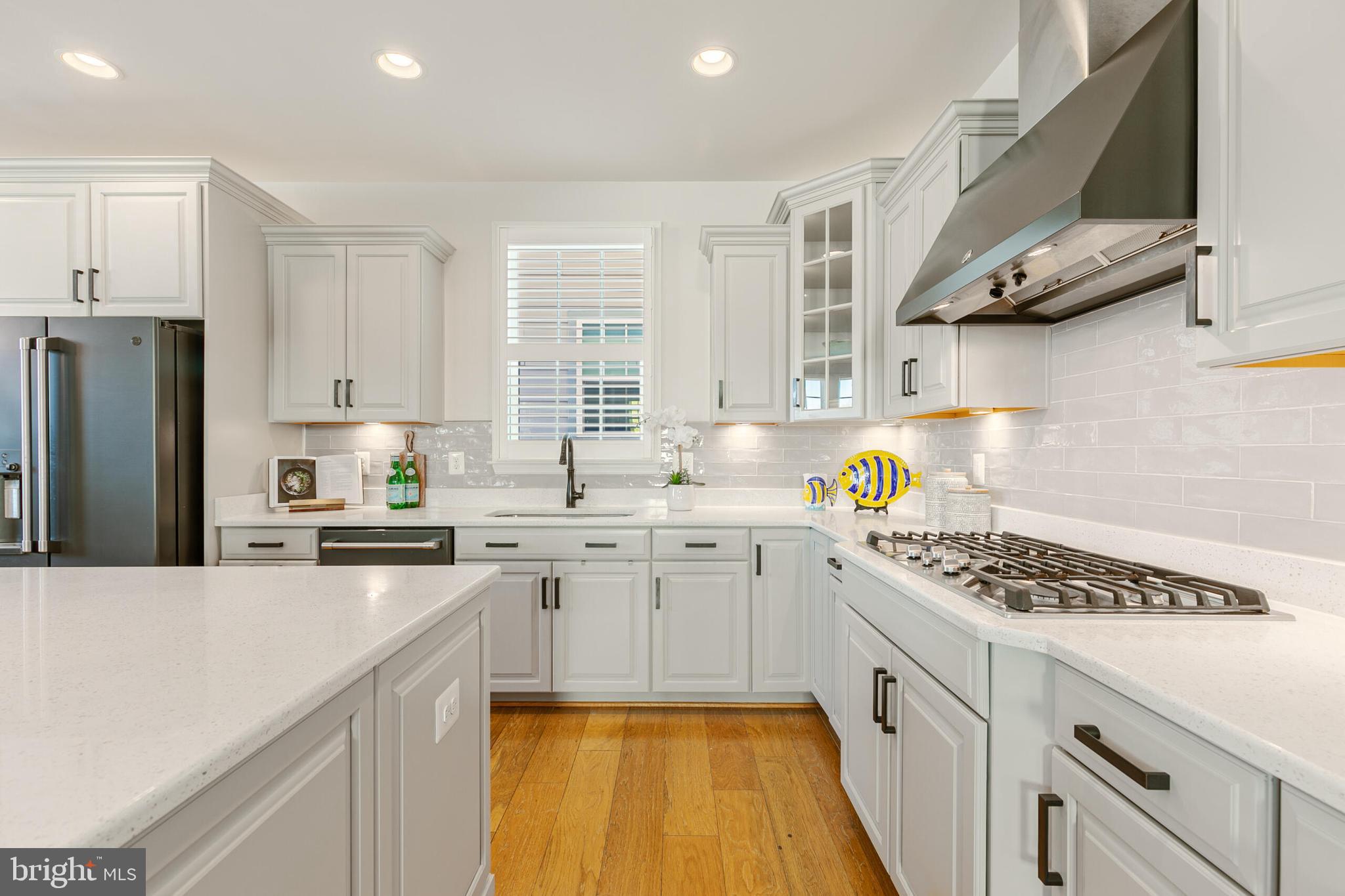 CREST OF ALEXANDRIA - Residential