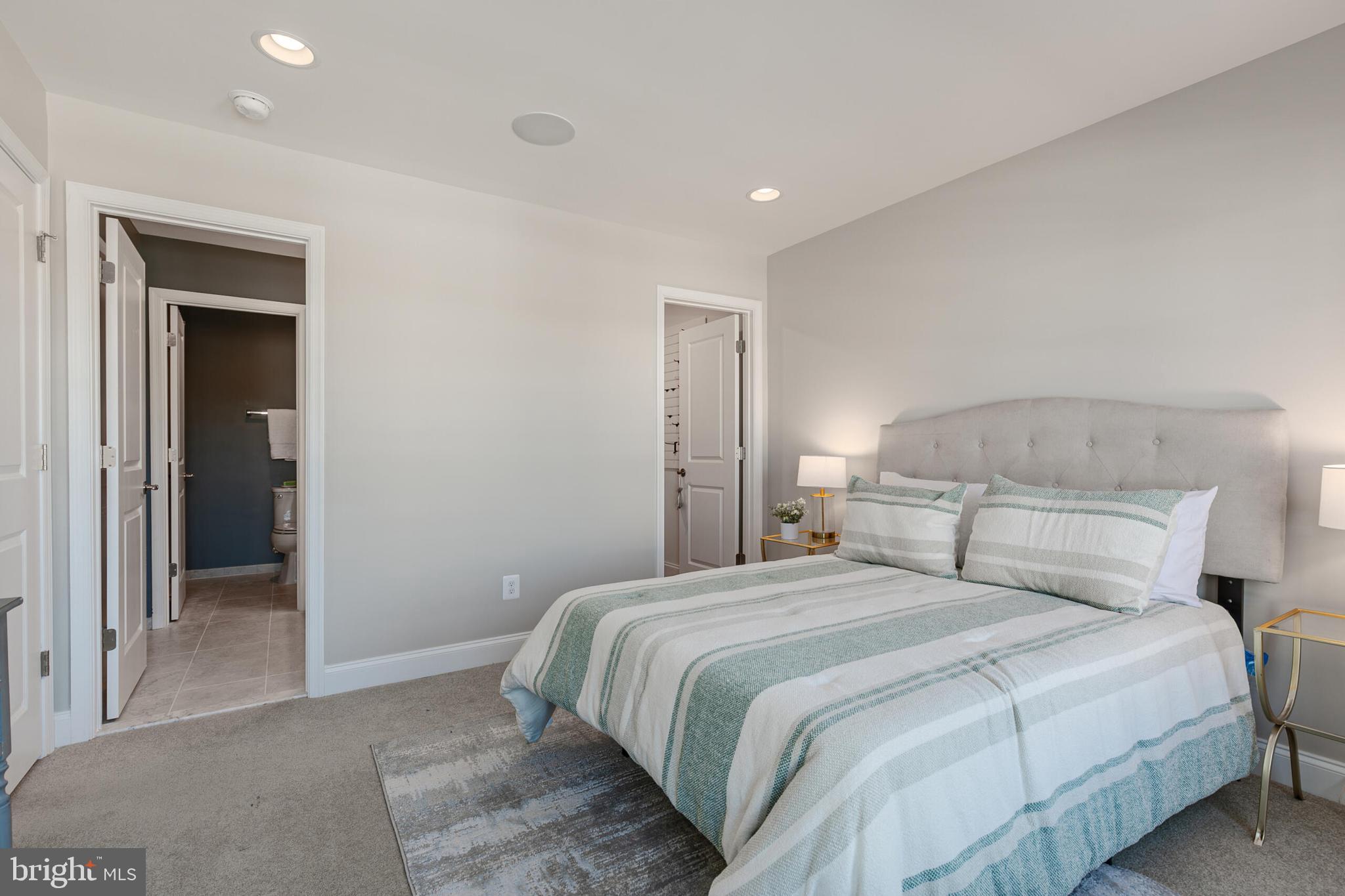 CREST OF ALEXANDRIA - Residential