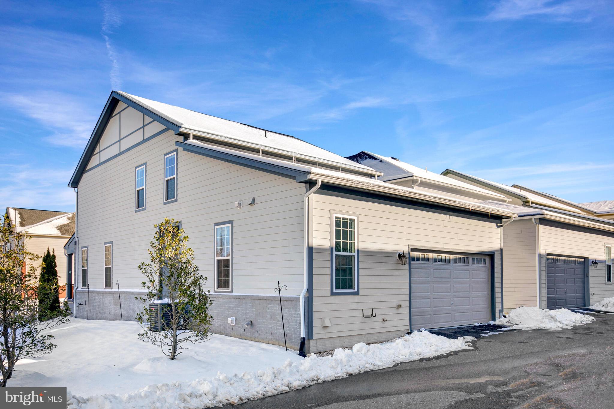 CREST OF ALEXANDRIA - Residential