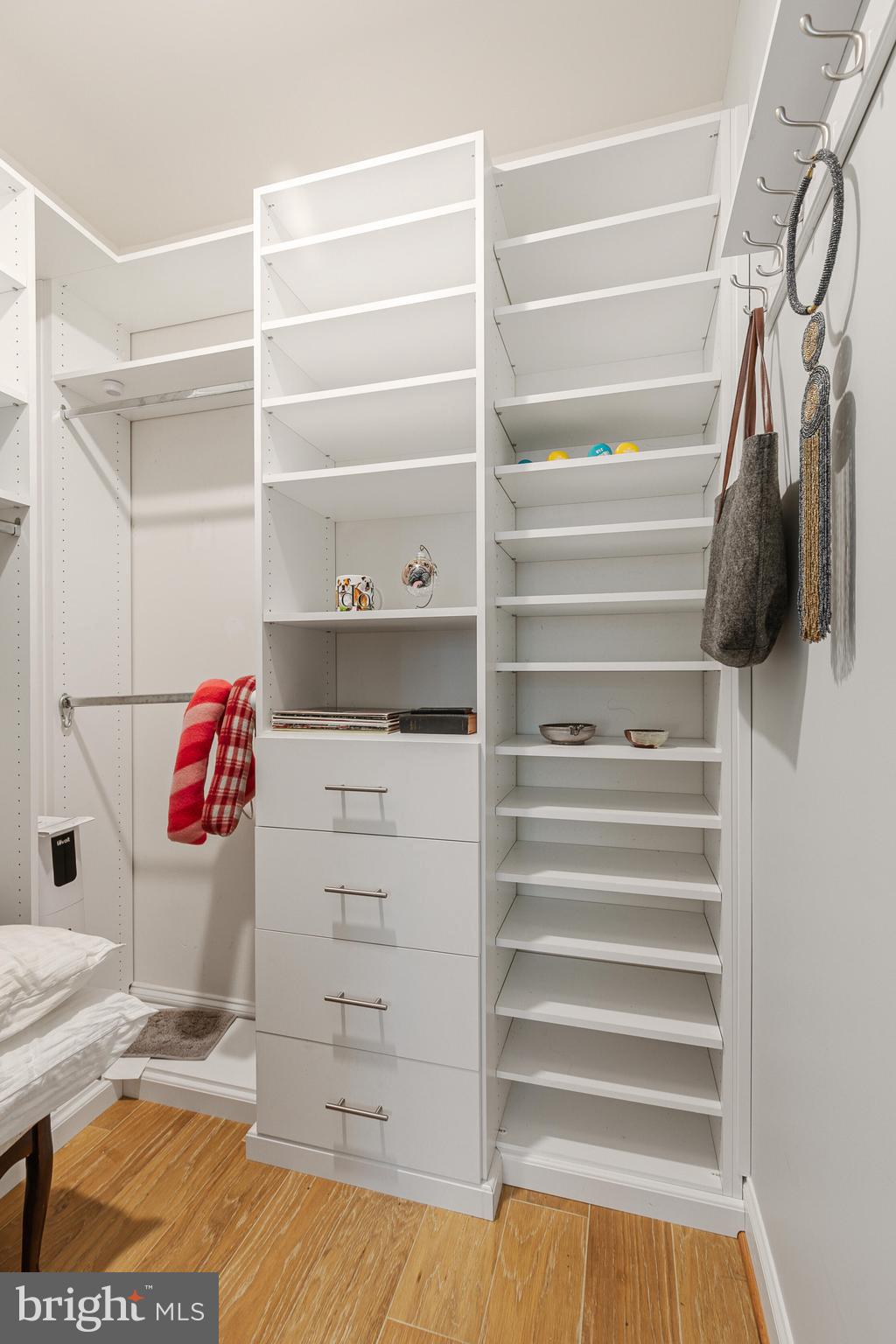 CREST OF ALEXANDRIA - Residential