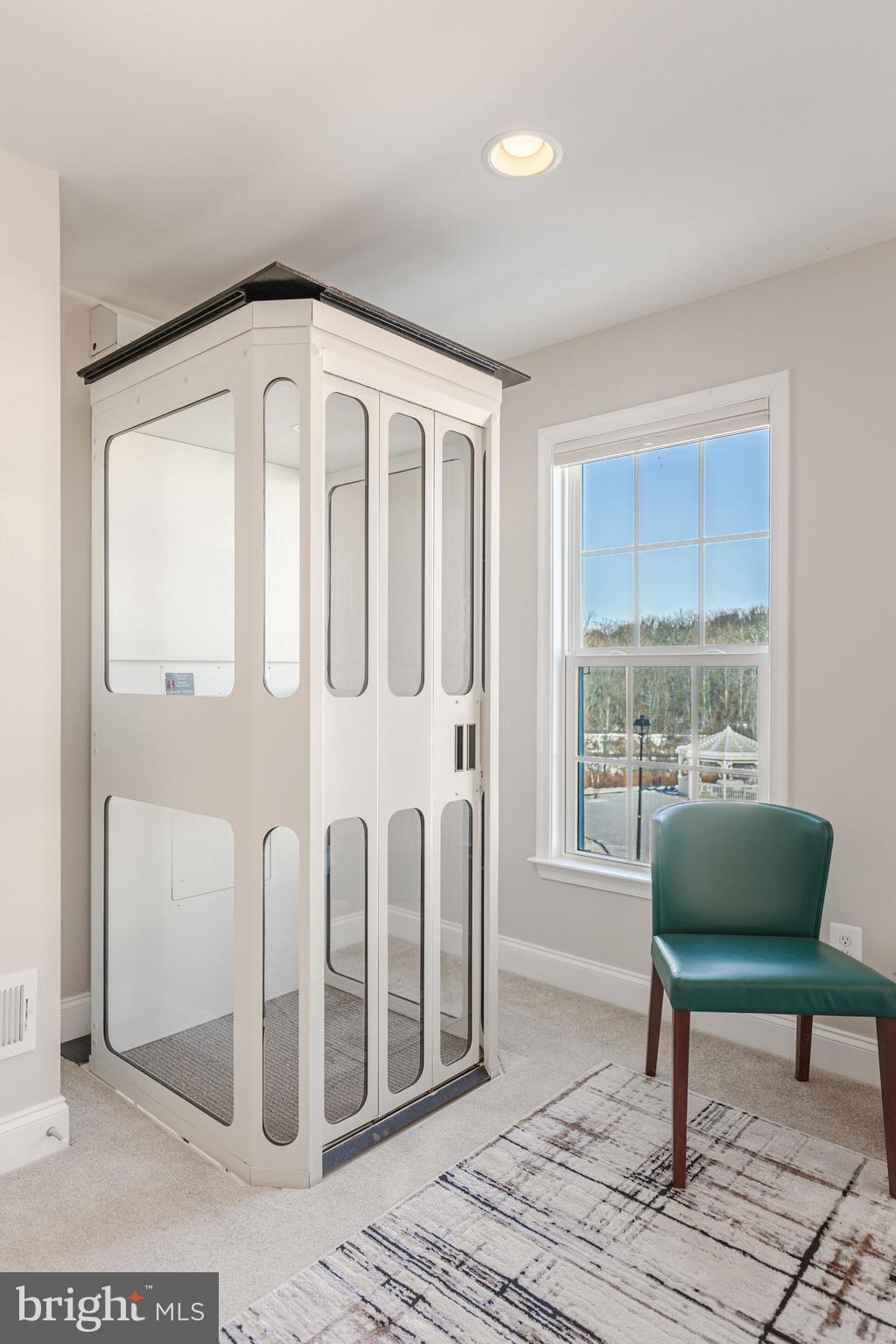 CREST OF ALEXANDRIA - Residential