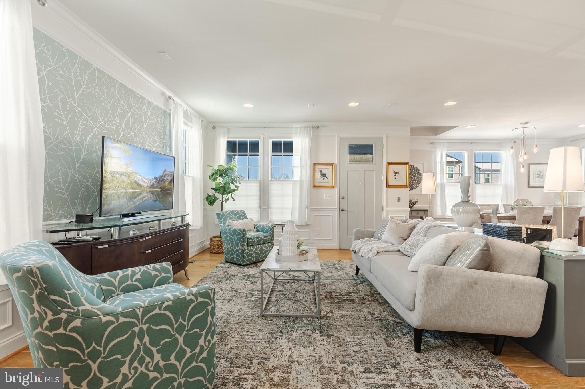 CREST OF ALEXANDRIA - Residential