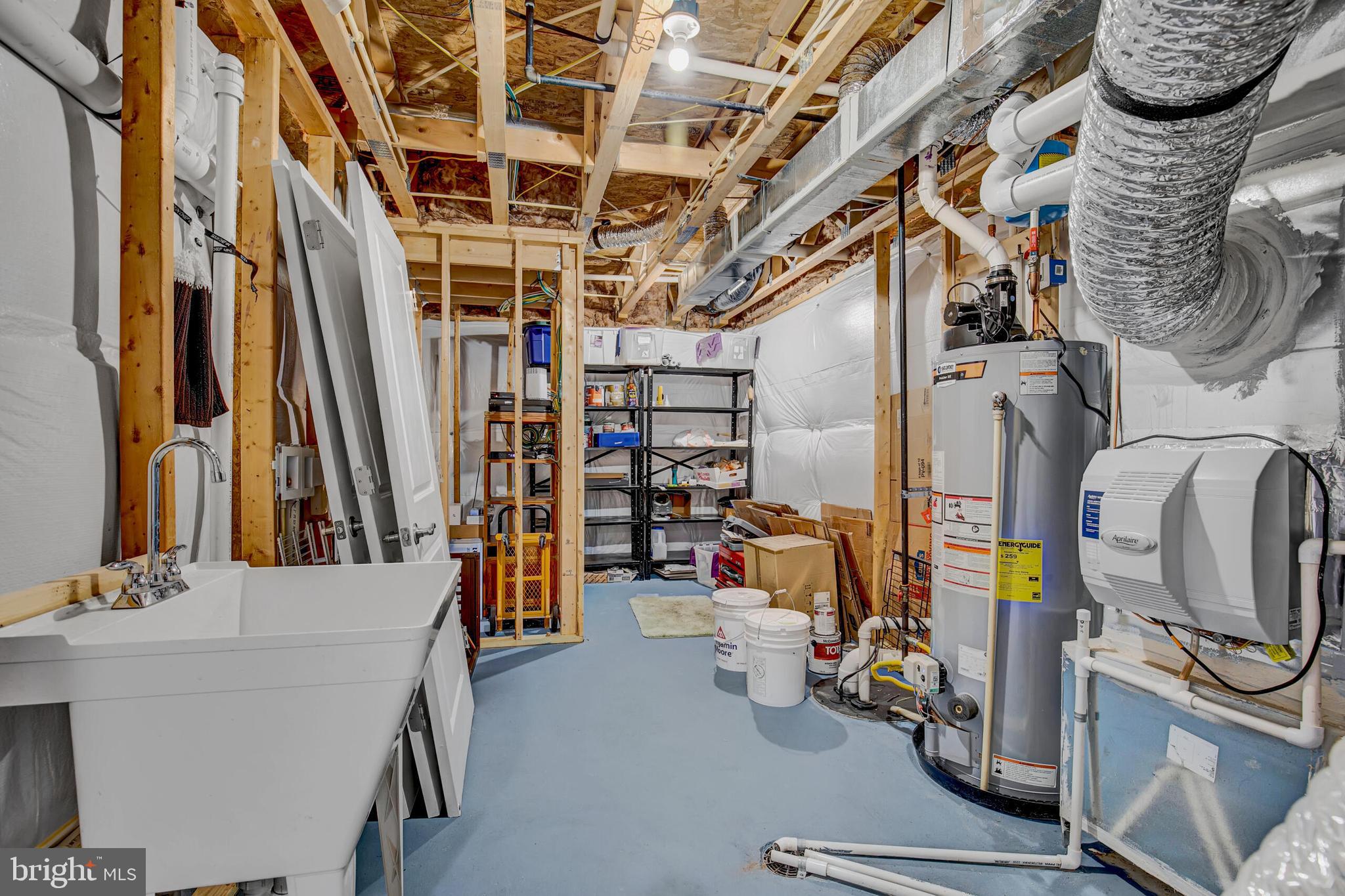 CREST OF ALEXANDRIA - Residential