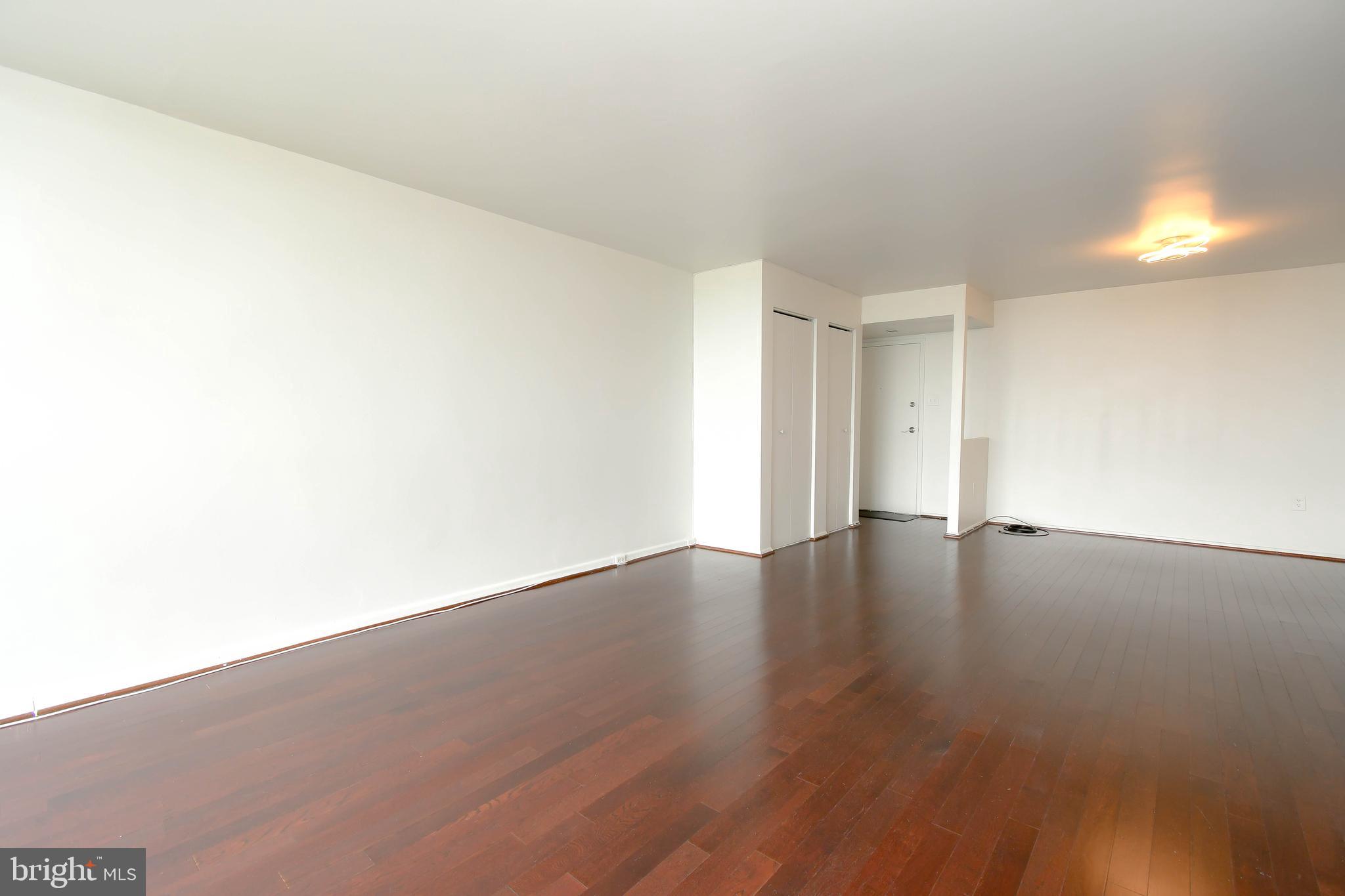 SENTINEL OF LANDMARK - Residential Lease