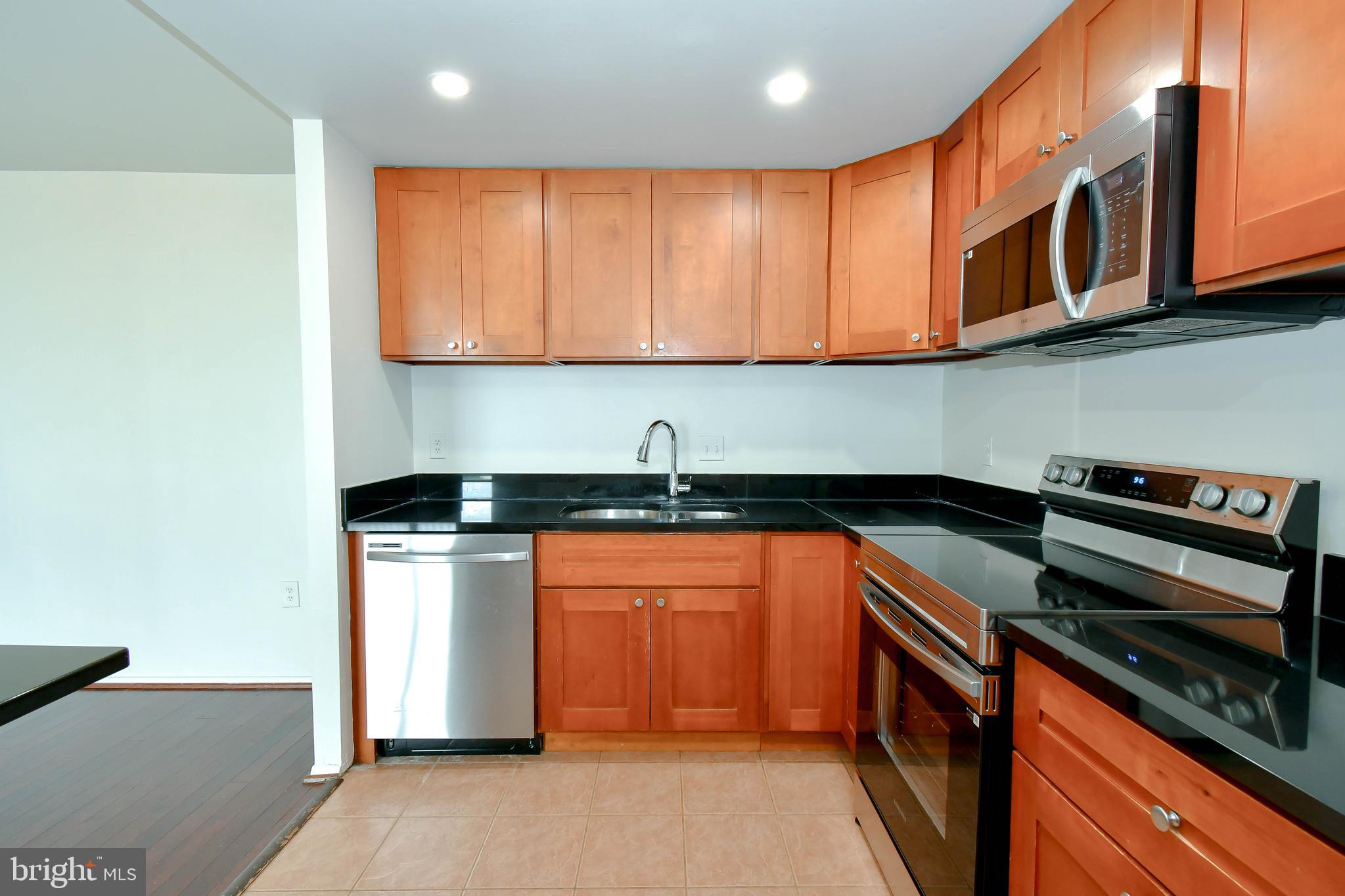 SENTINEL OF LANDMARK - Residential Lease