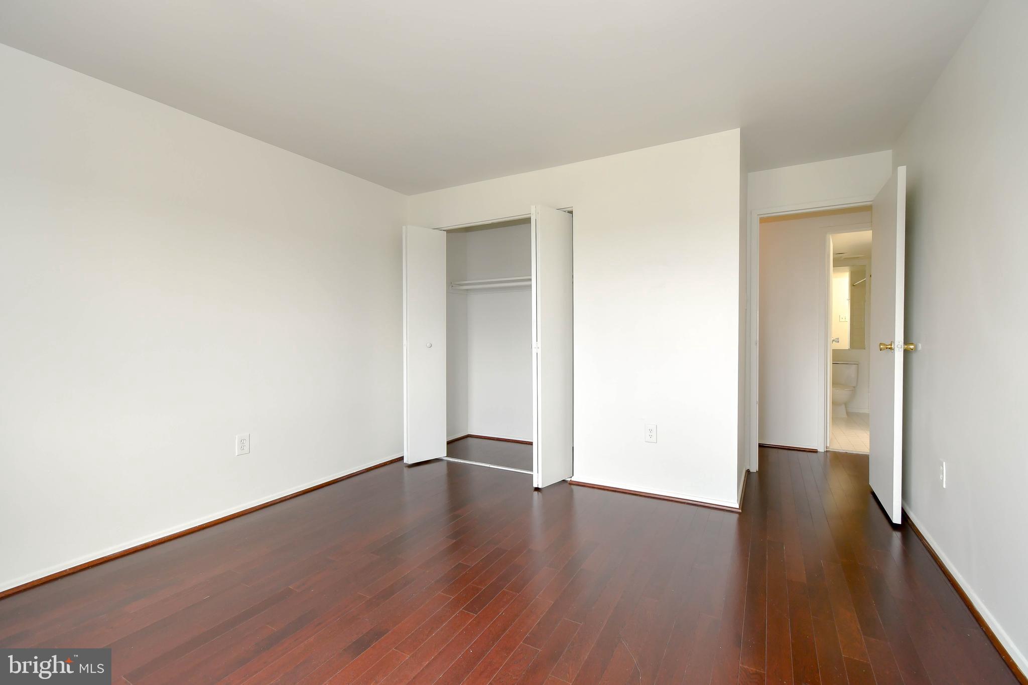 SENTINEL OF LANDMARK - Residential Lease