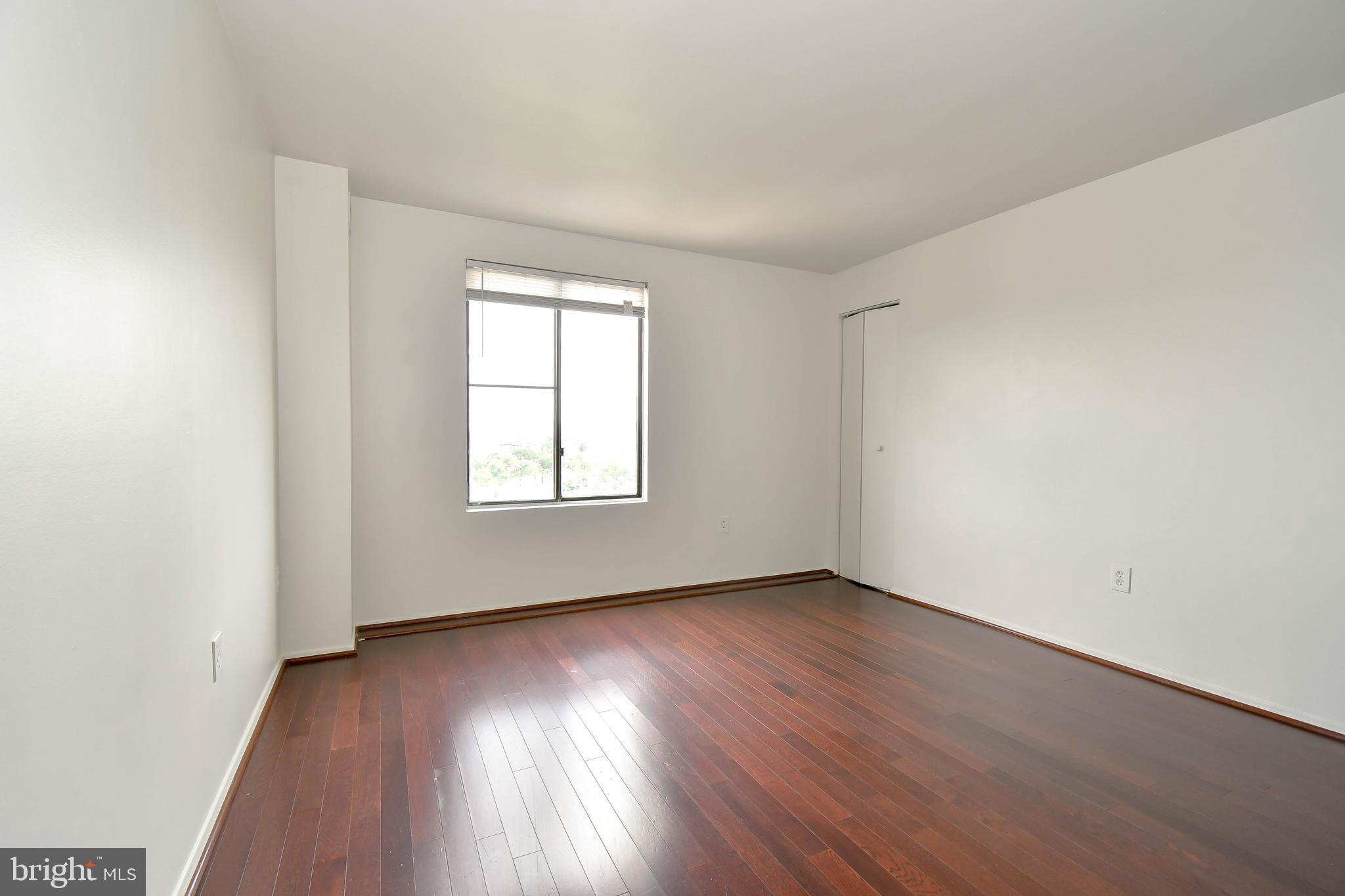 SENTINEL OF LANDMARK - Residential Lease