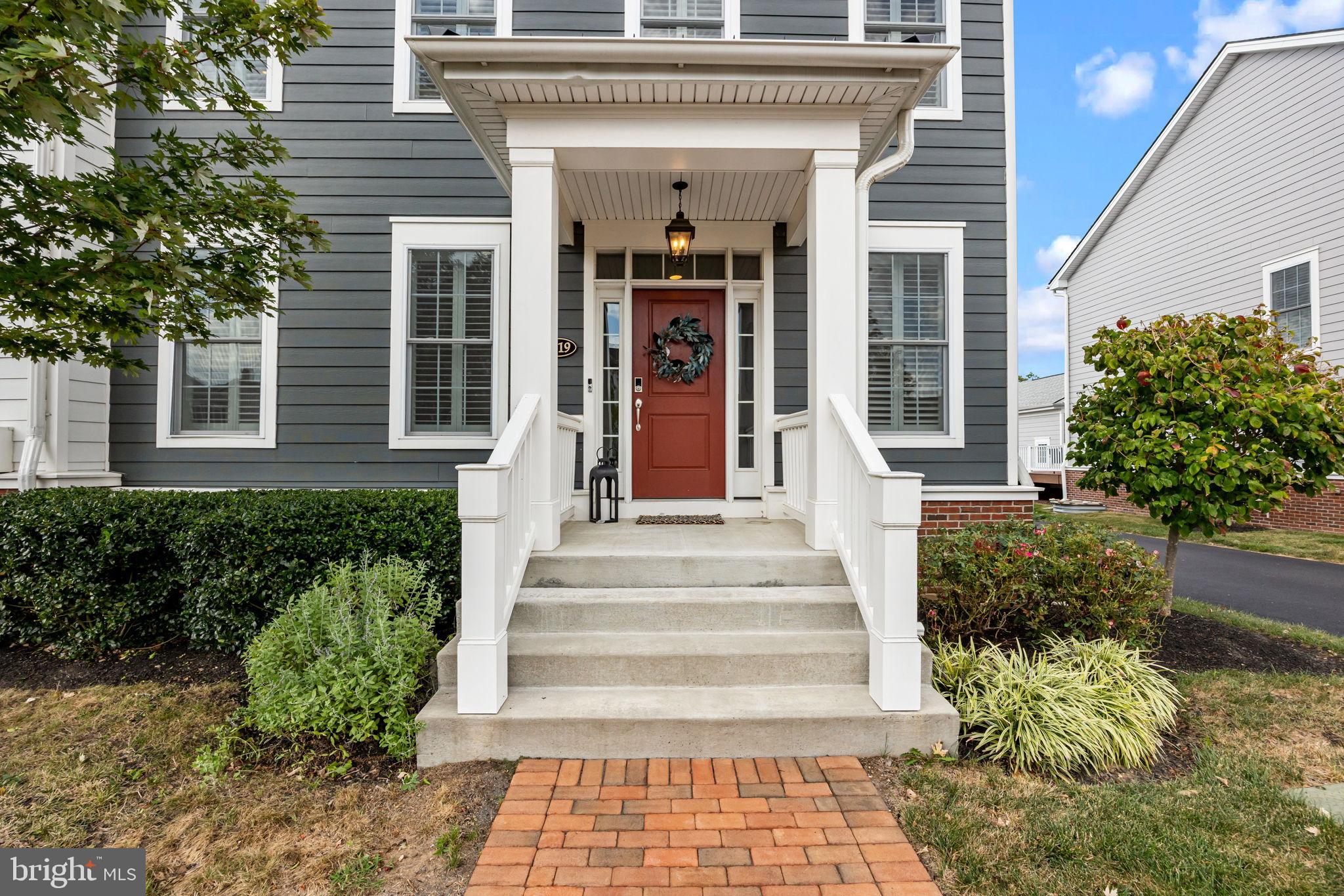 1819 WINDFLOWER LANE