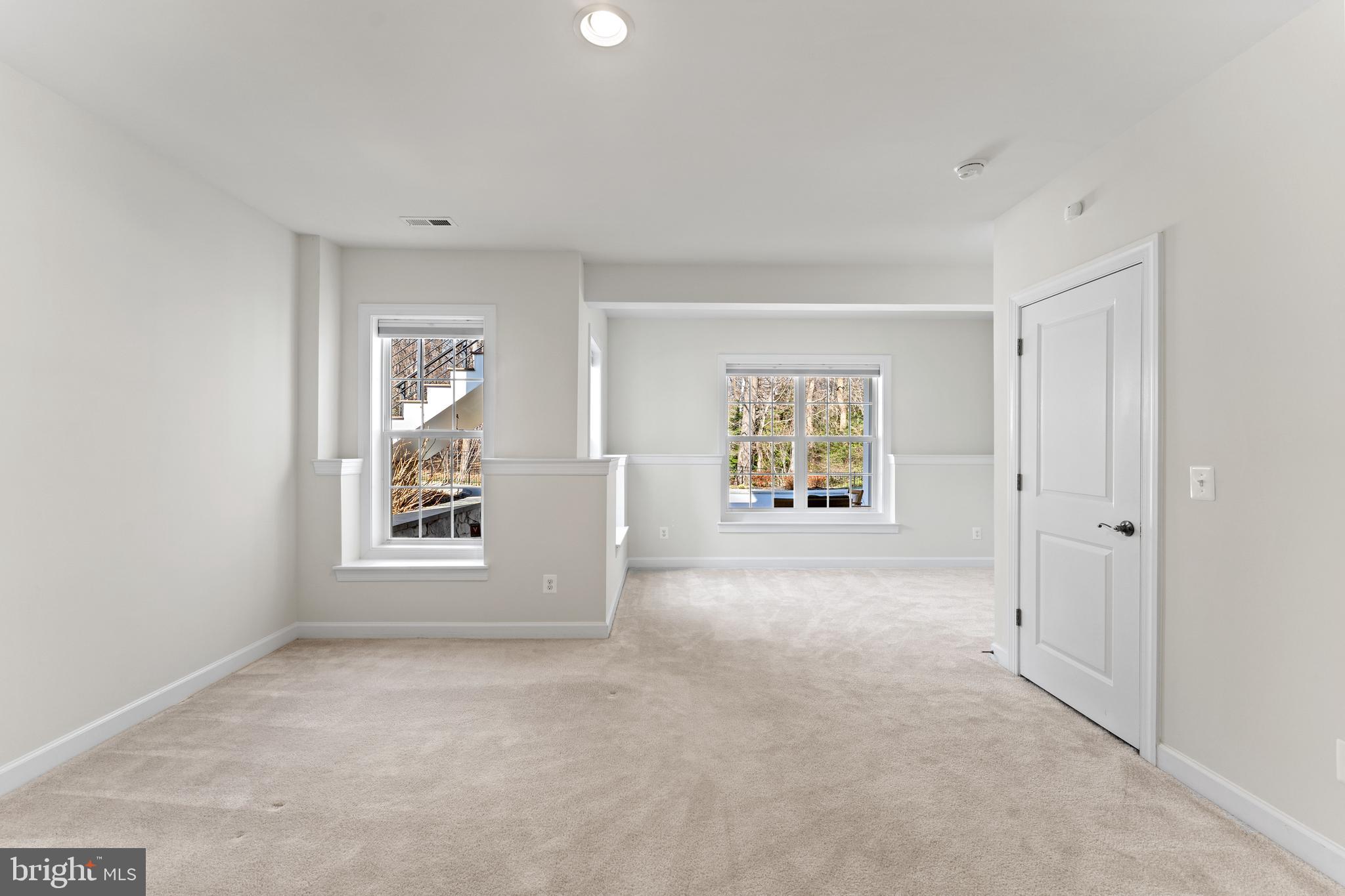 RIVERMONT - Residential