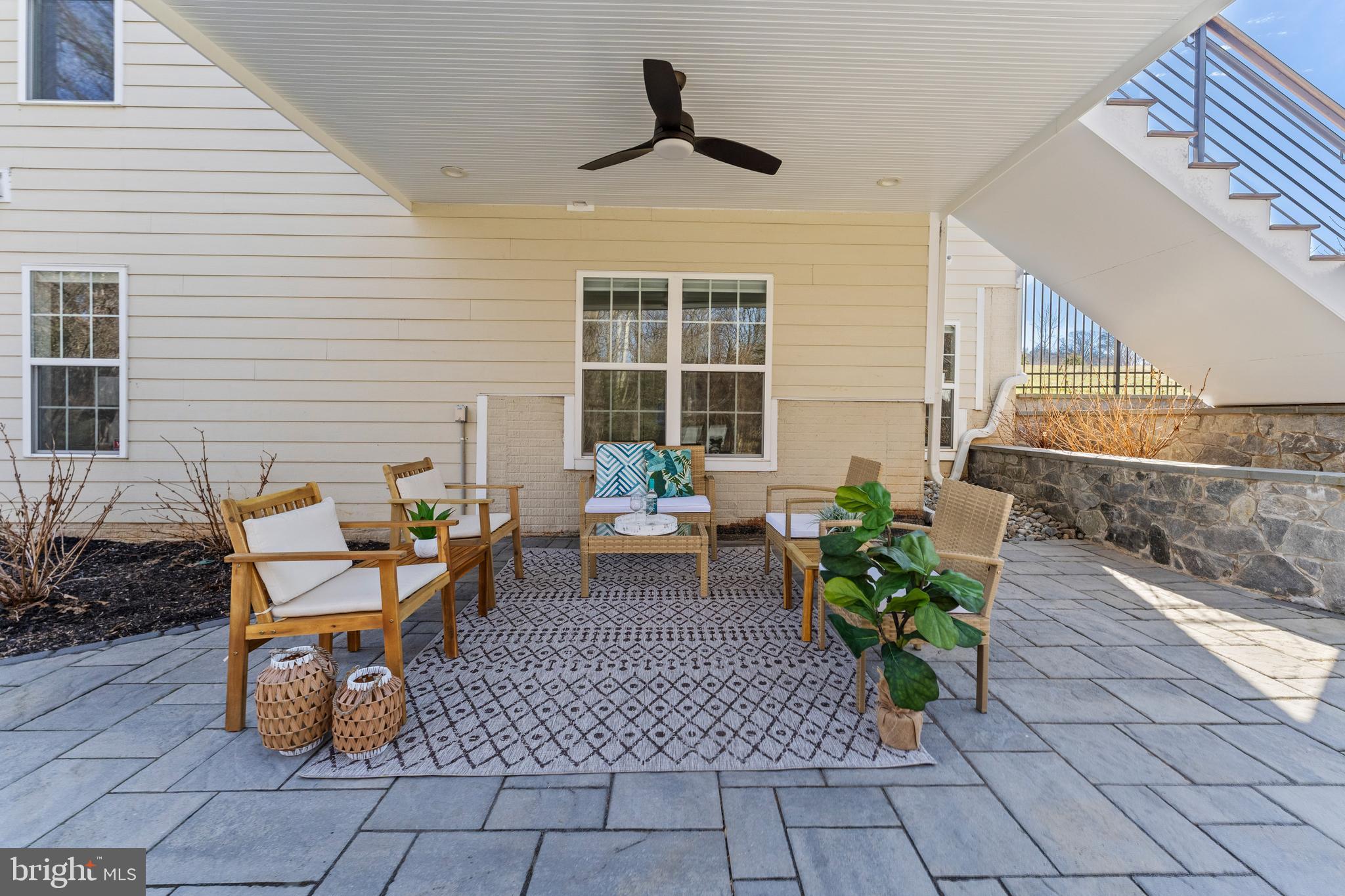 RIVERMONT - Residential