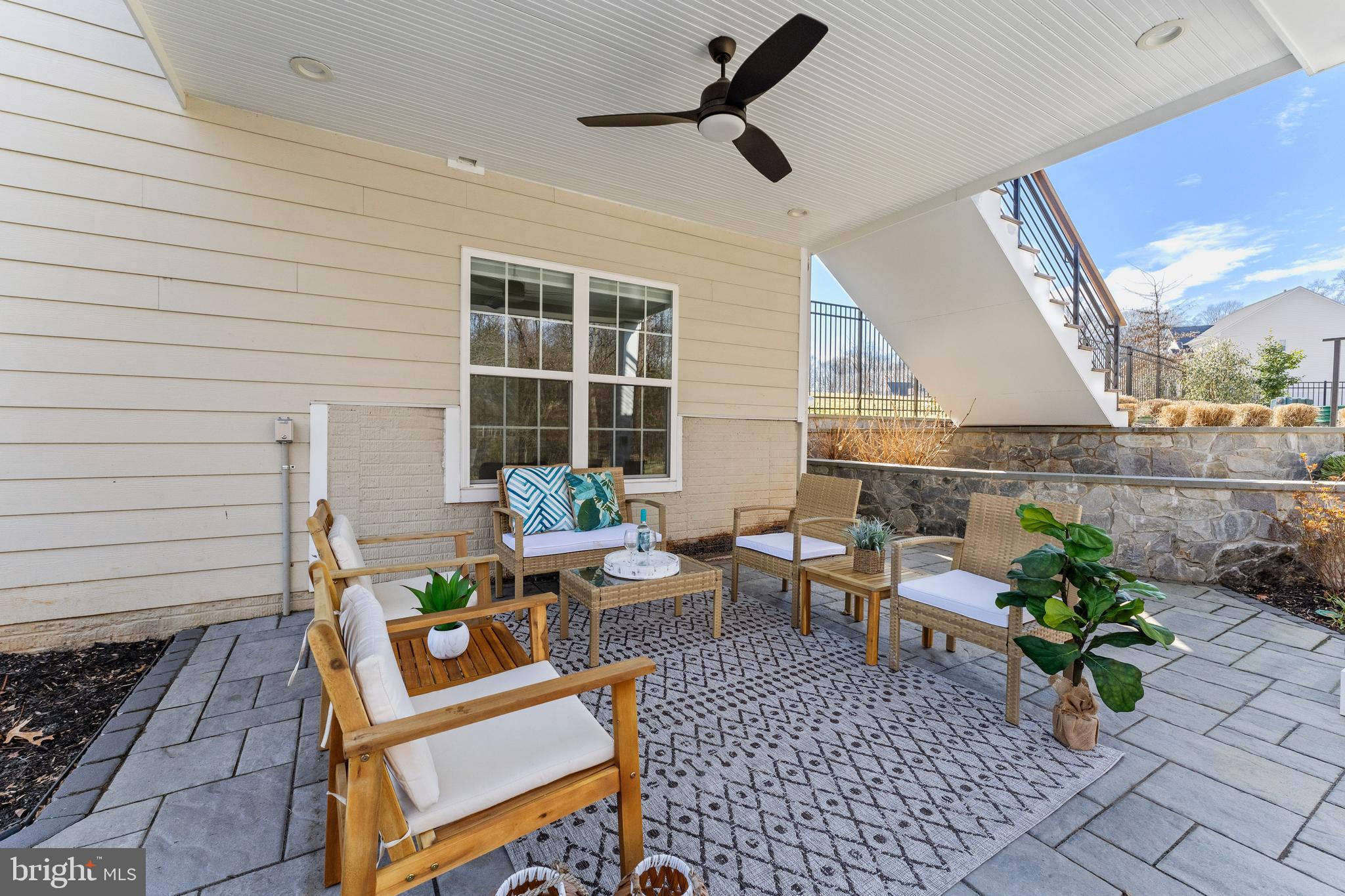 RIVERMONT - Residential