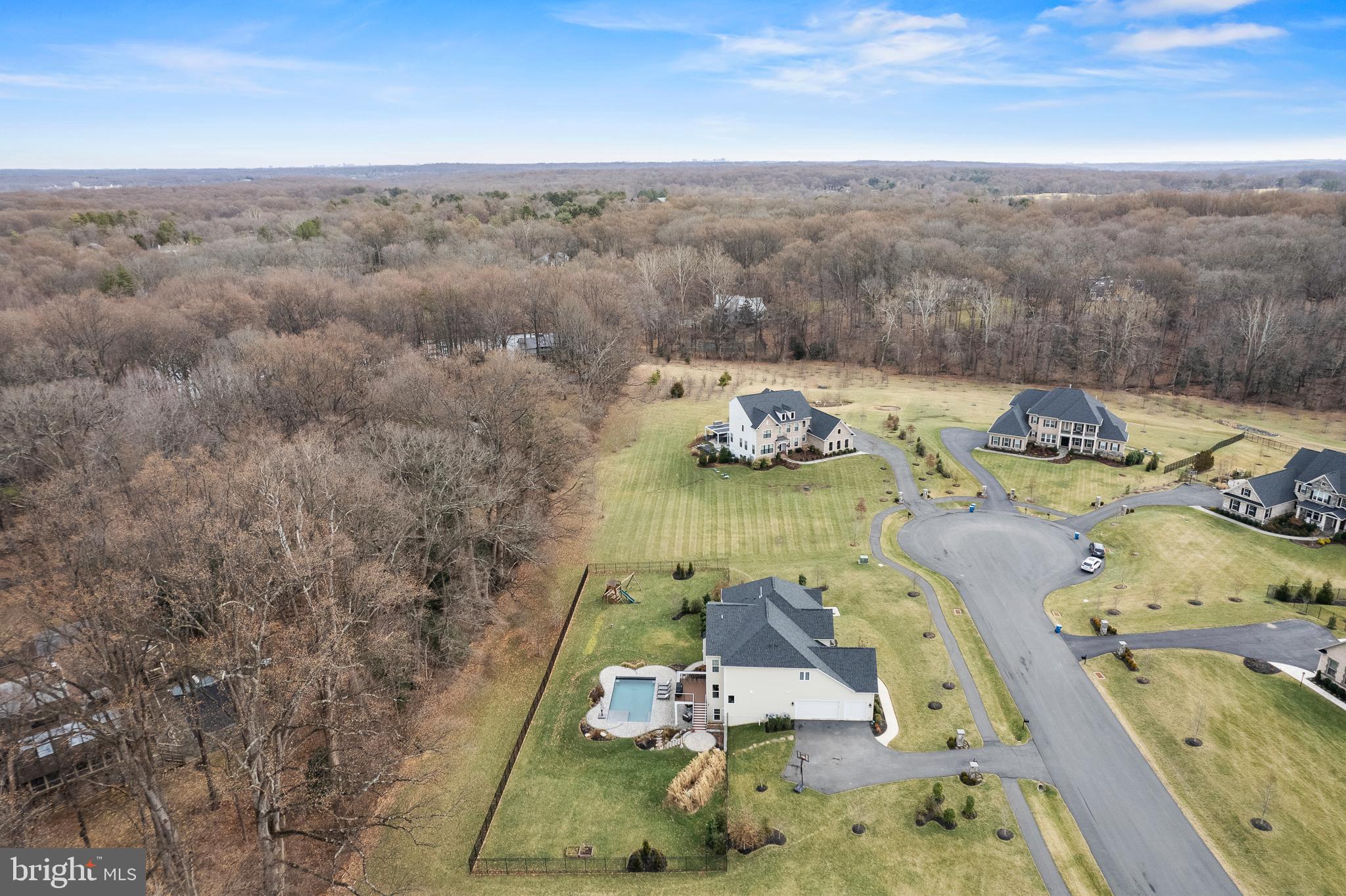 RIVERMONT - Residential