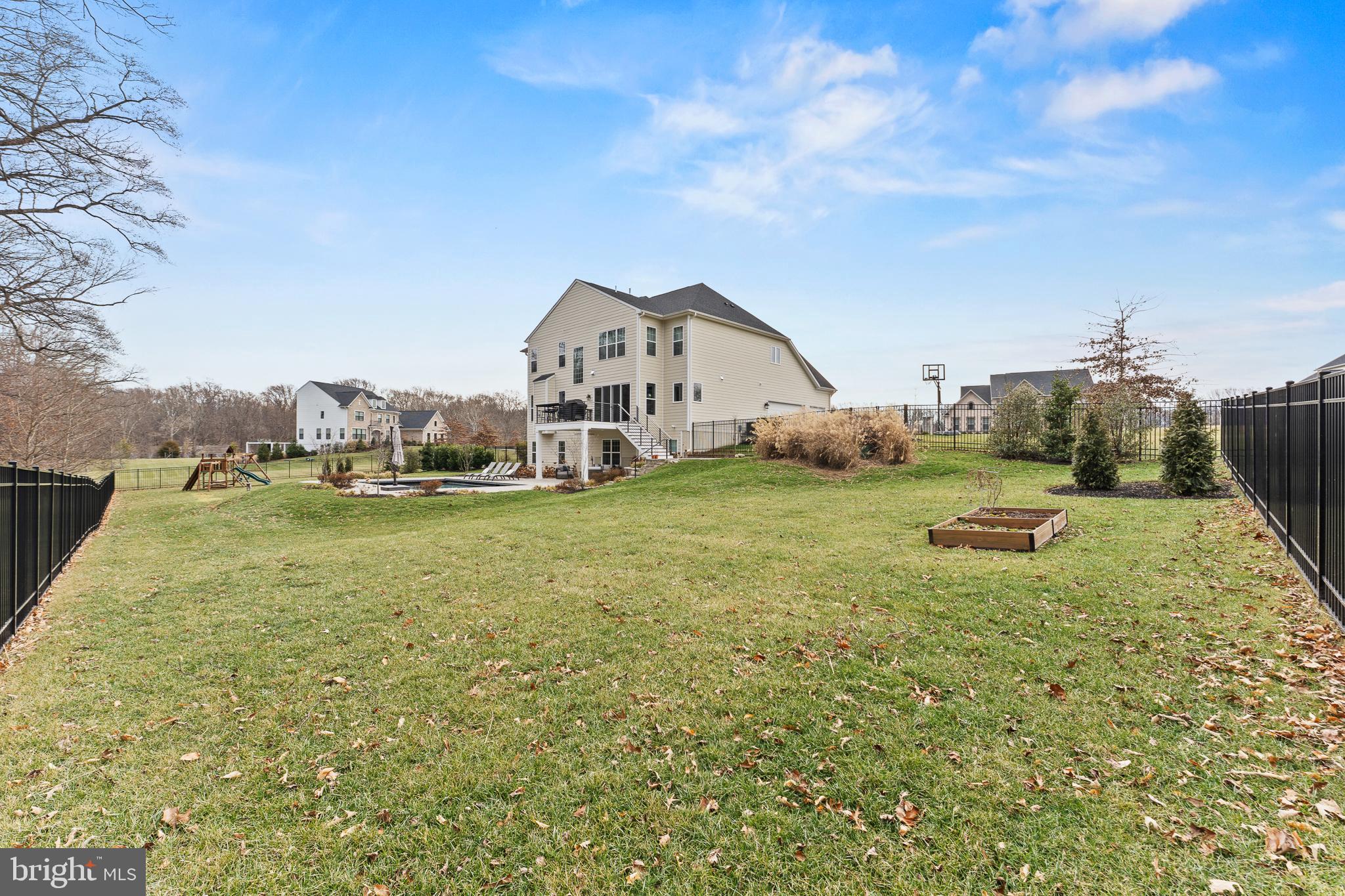 RIVERMONT - Residential