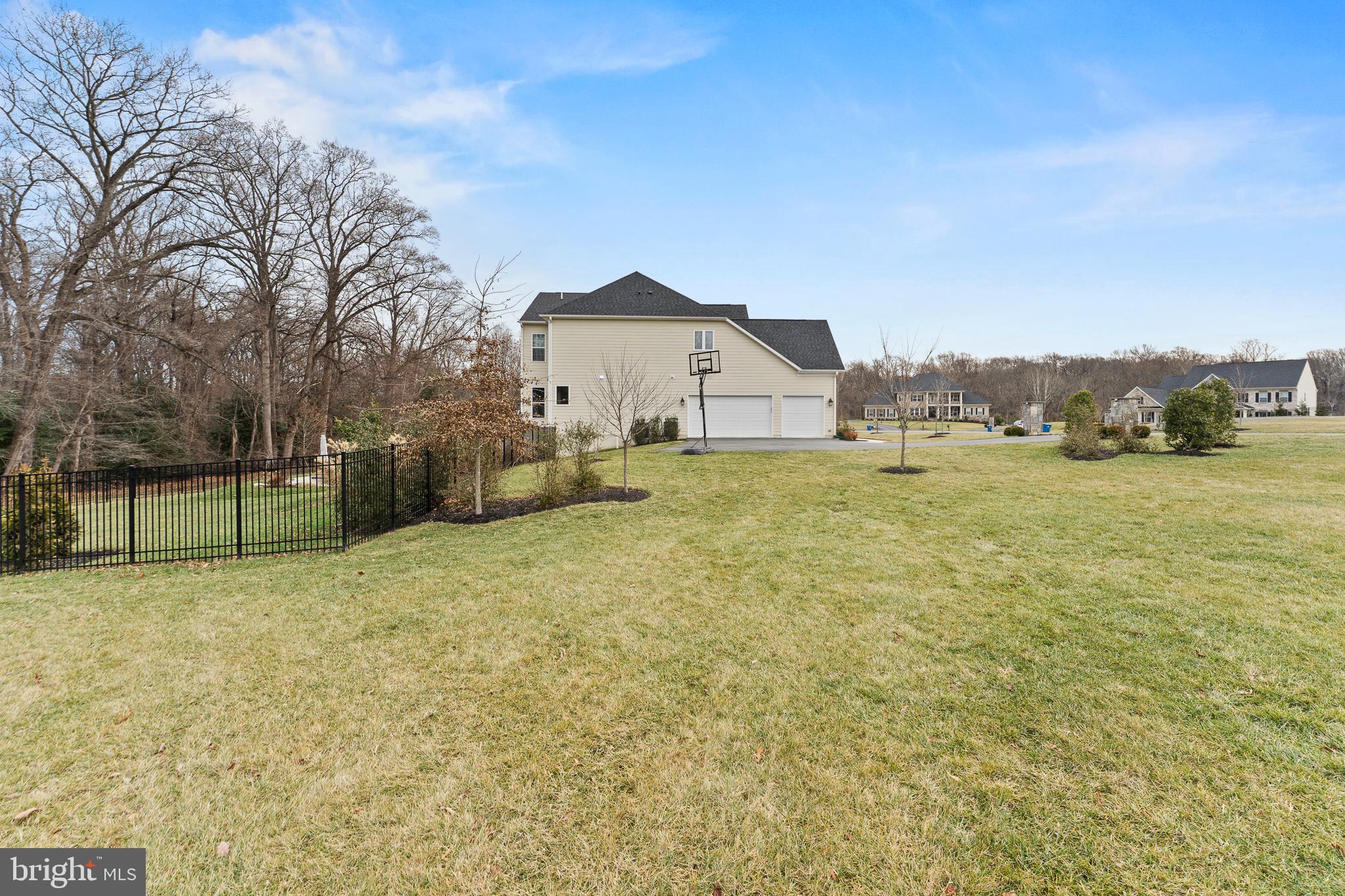 RIVERMONT - Residential