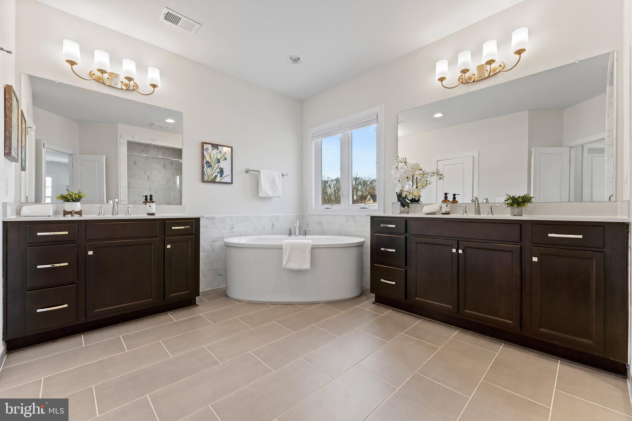 RIVERMONT - Residential