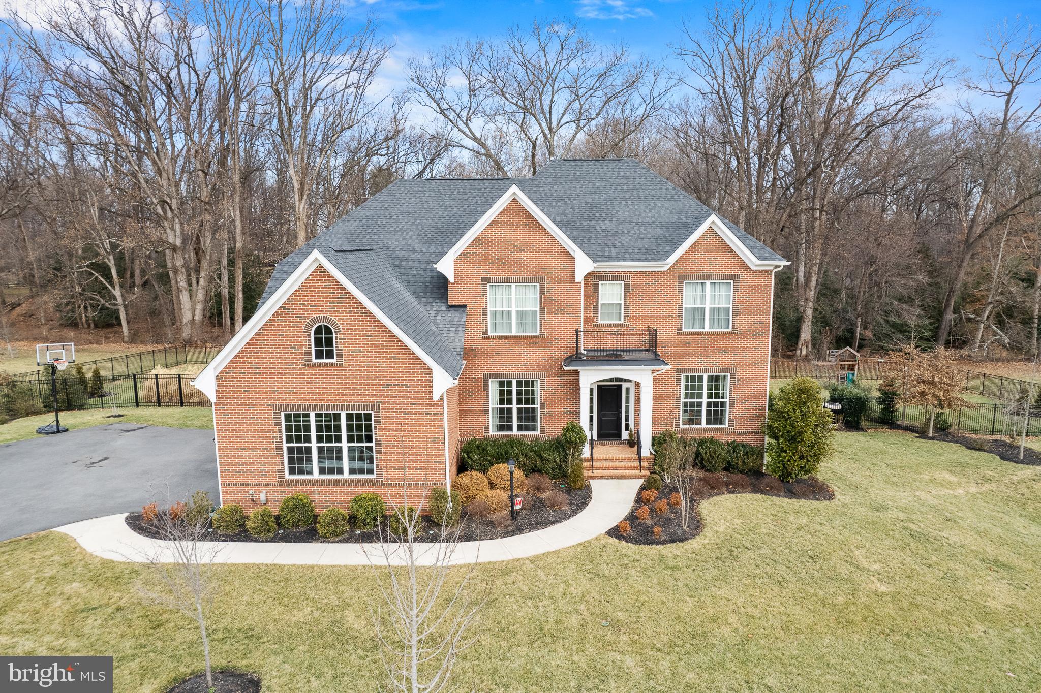 RIVERMONT - Residential