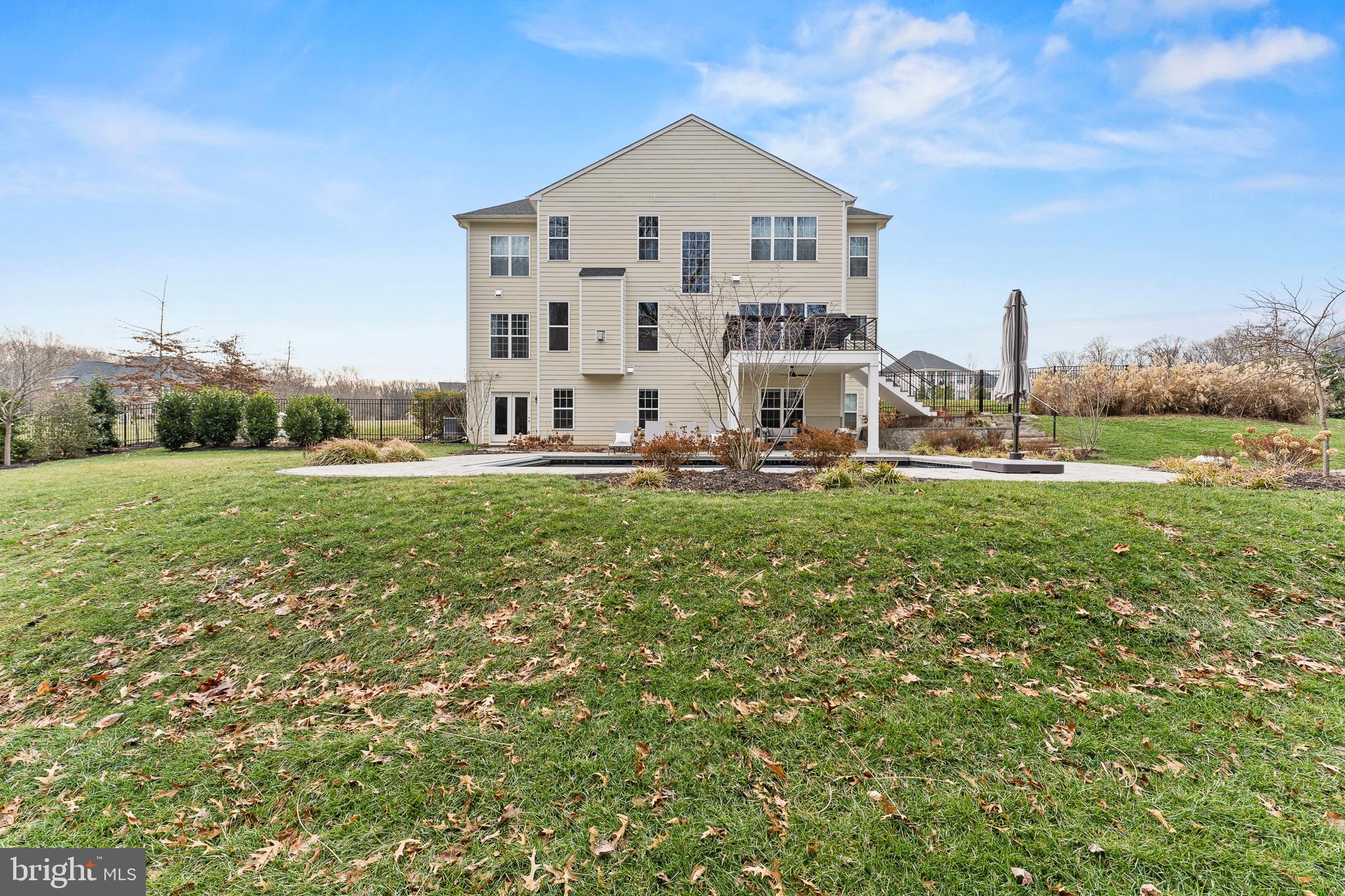 RIVERMONT - Residential