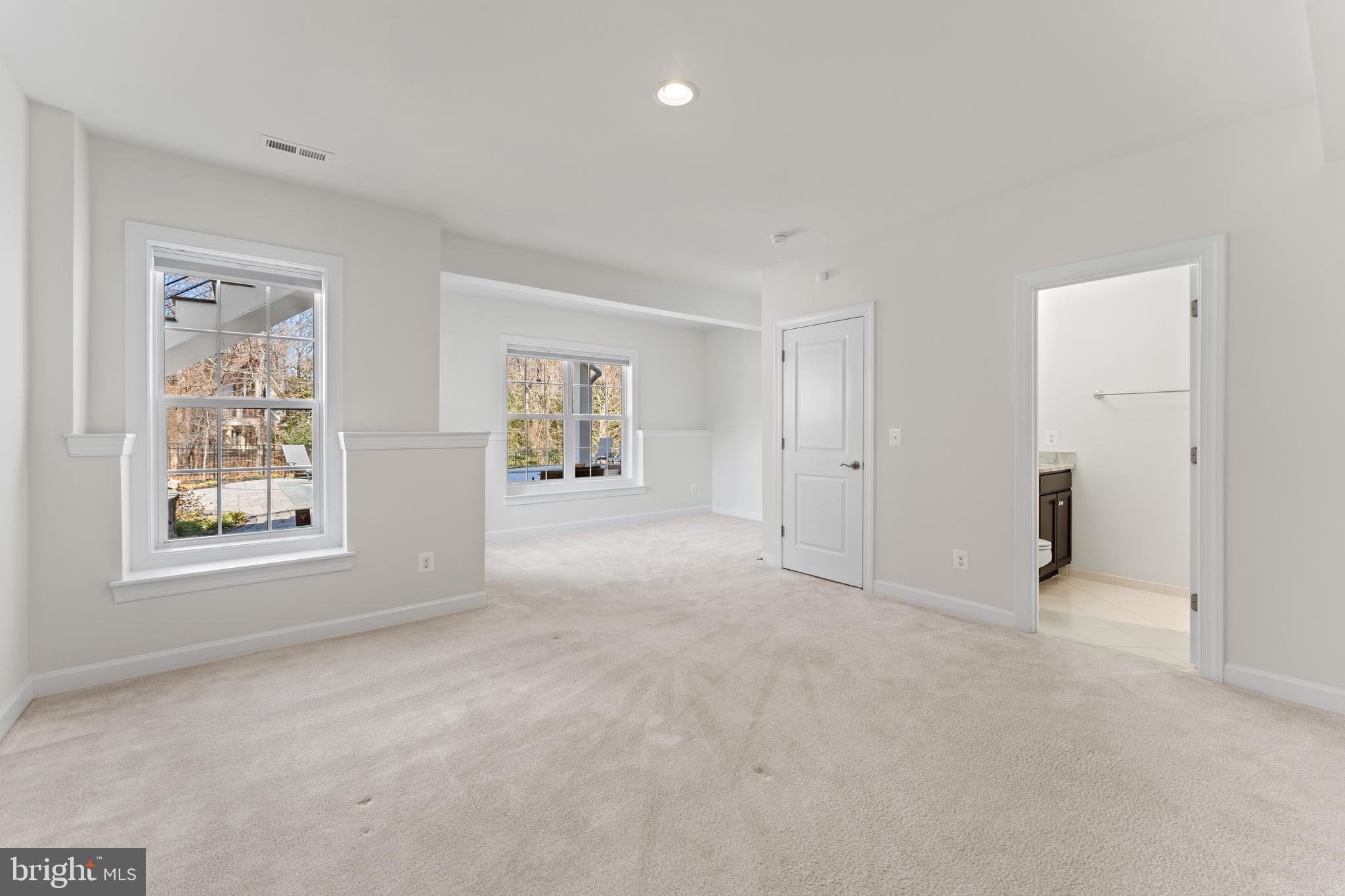 RIVERMONT - Residential