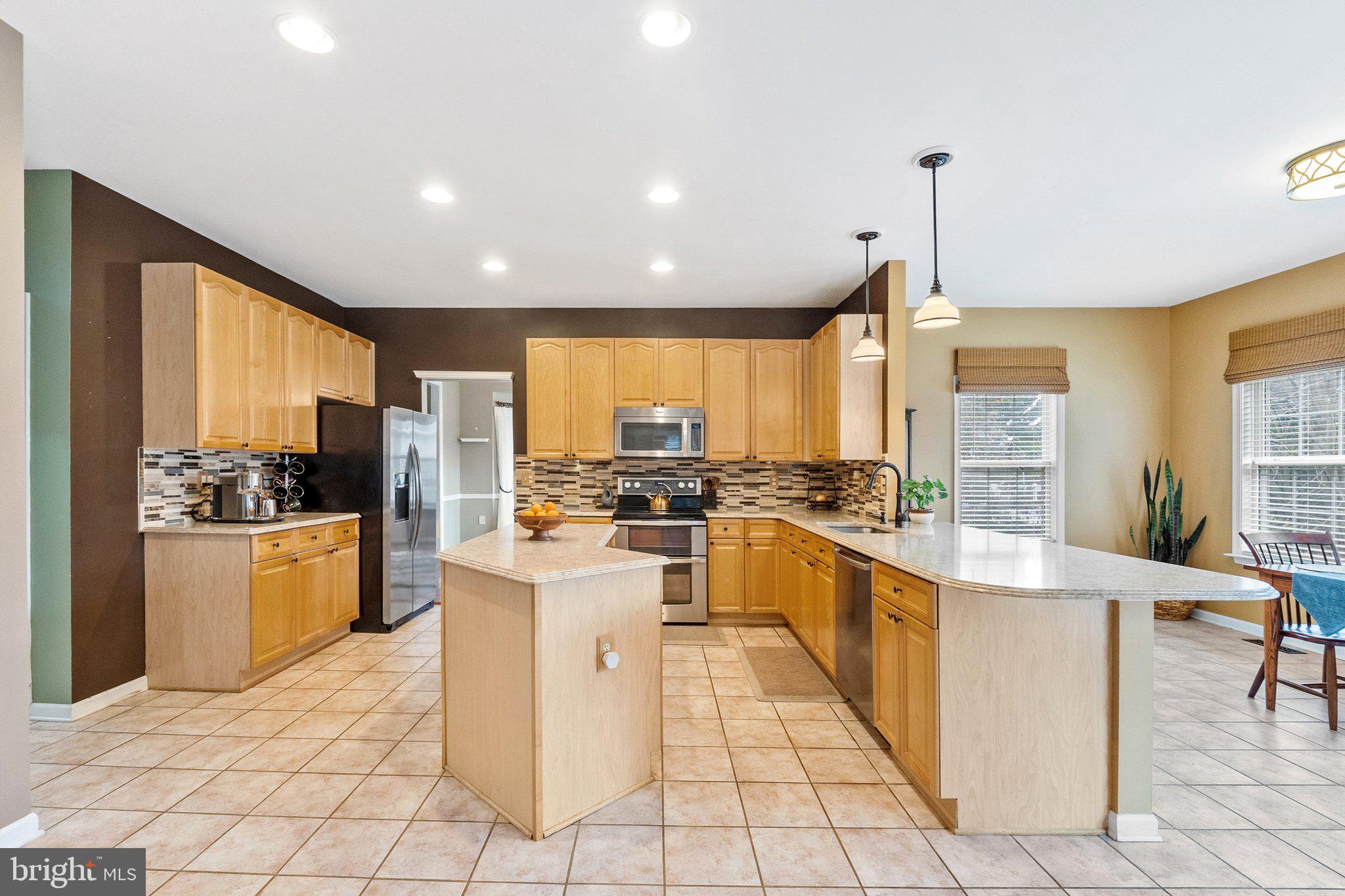 LOCUST HILL - Residential