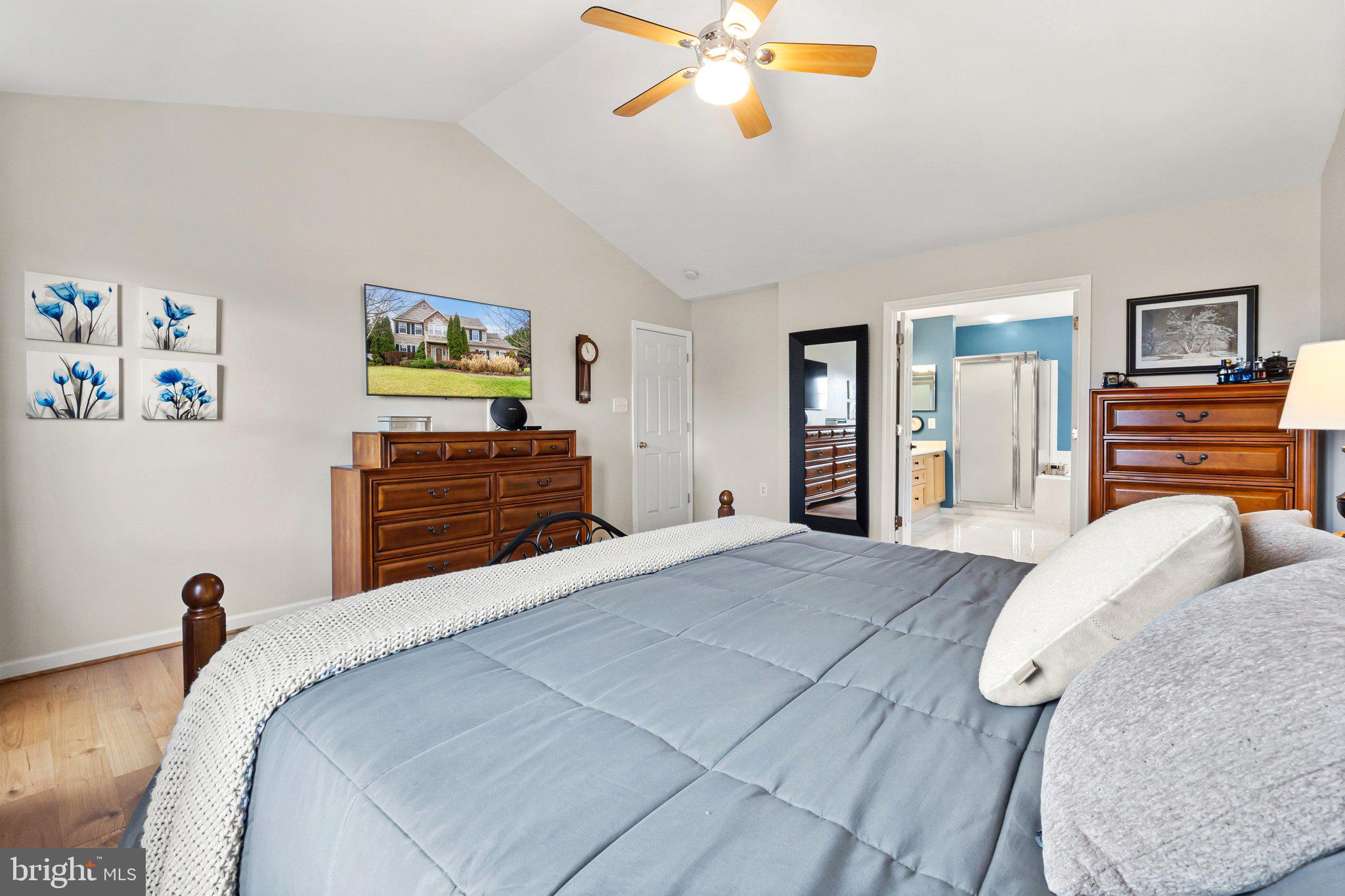 LOCUST HILL - Residential