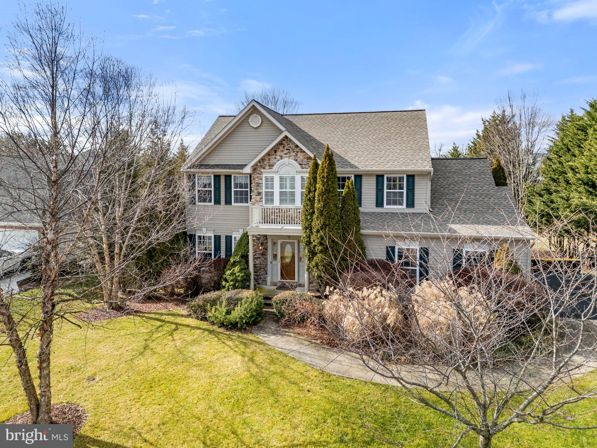 LOCUST HILL - Residential