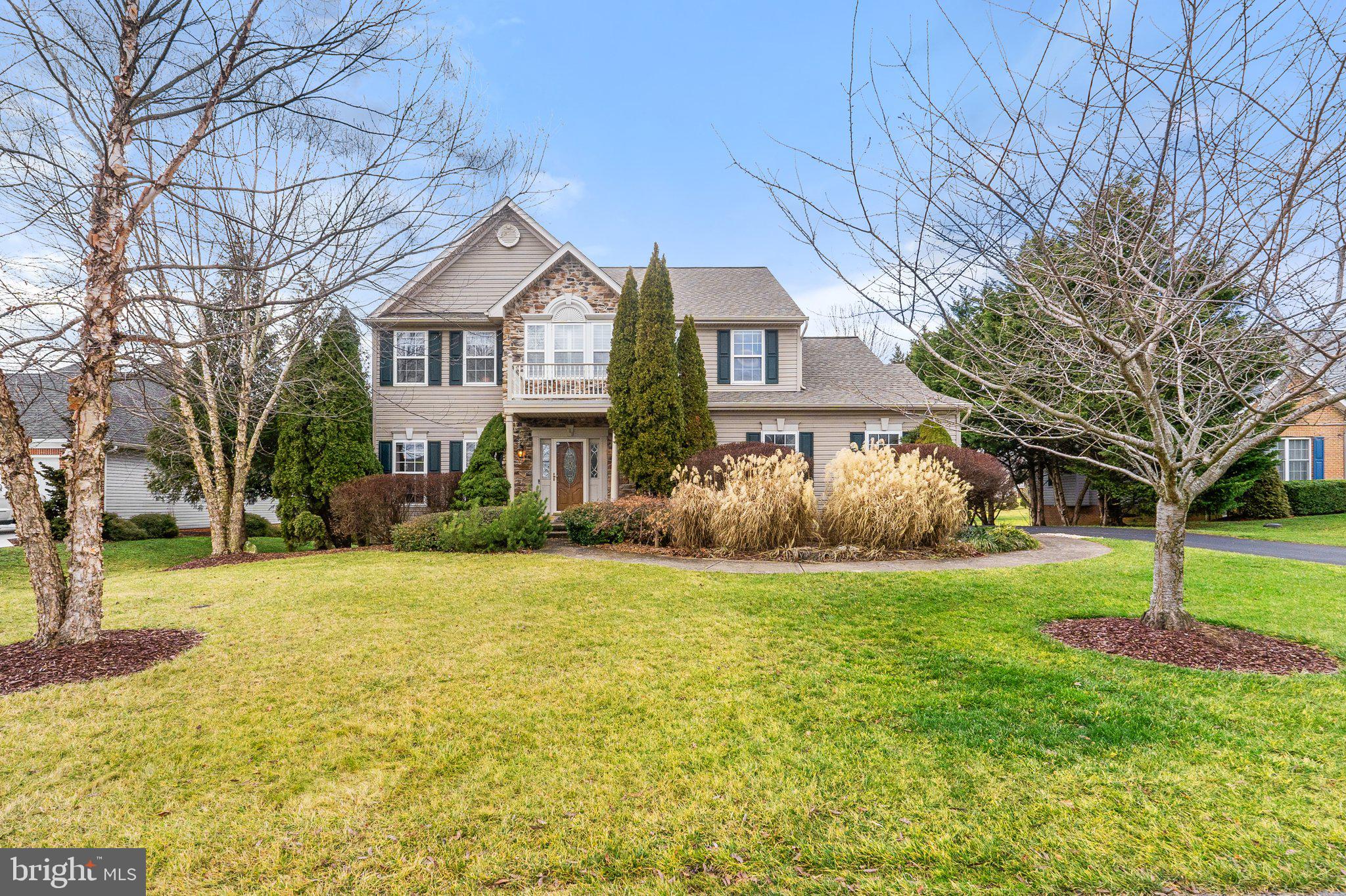 LOCUST HILL - Residential