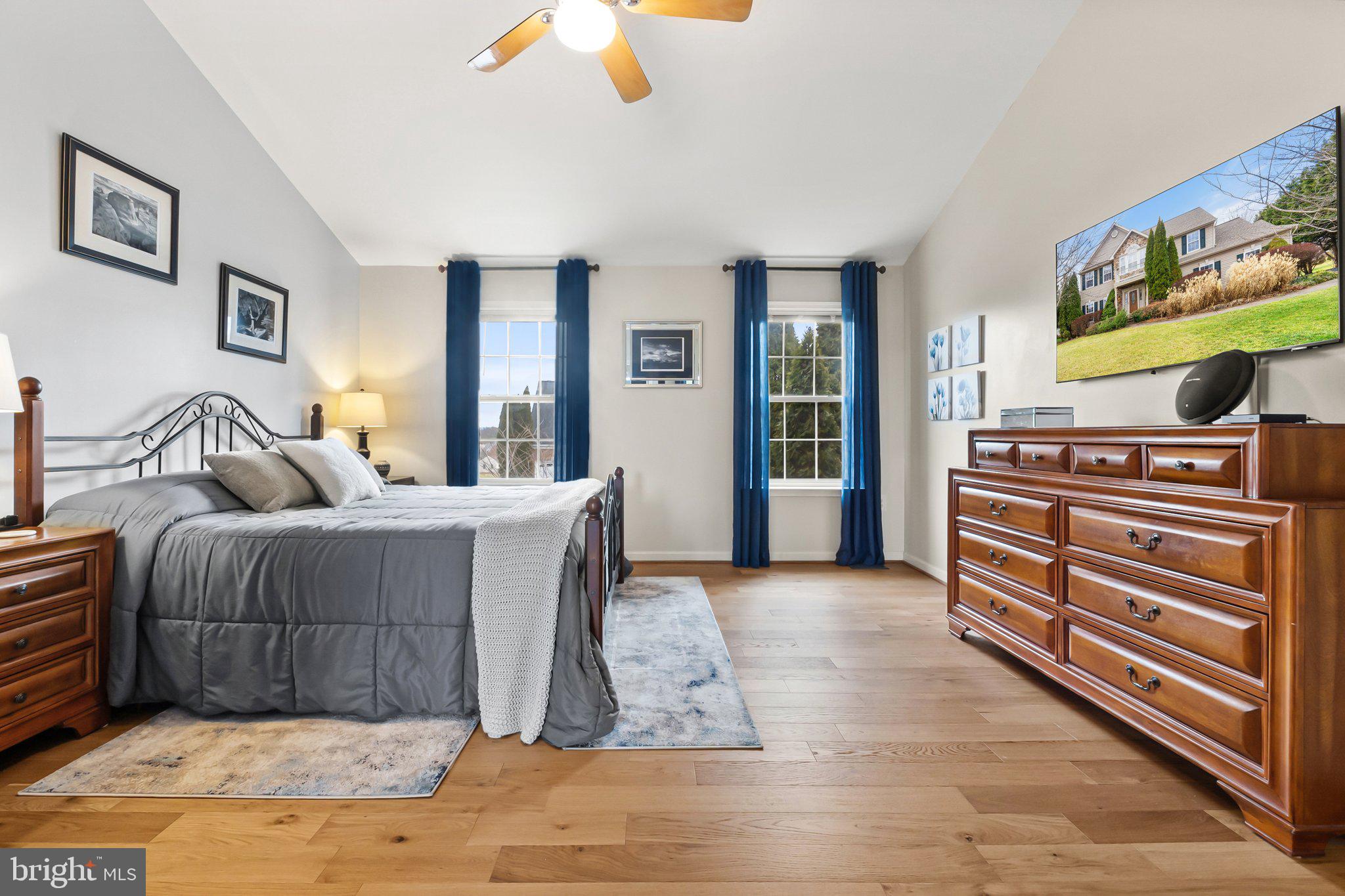 LOCUST HILL - Residential