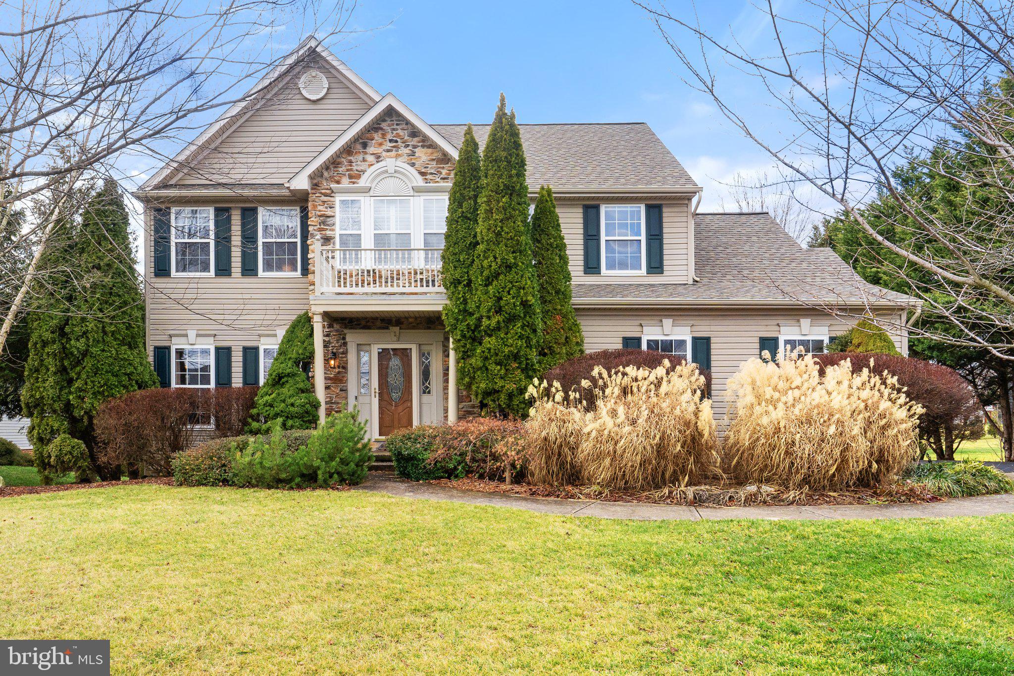 LOCUST HILL - Residential