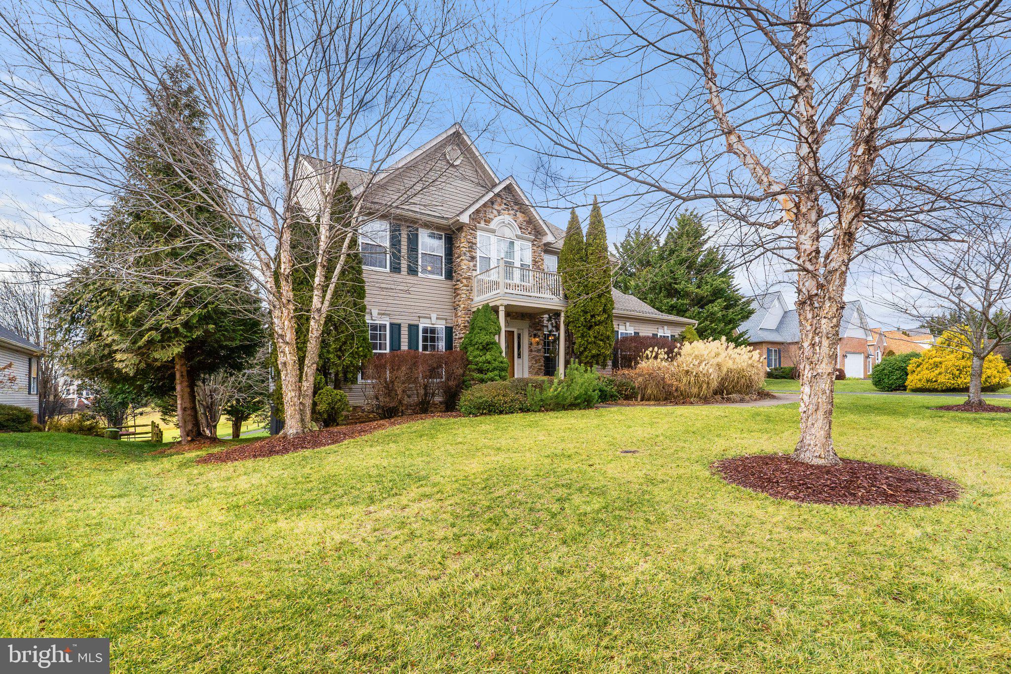 LOCUST HILL - Residential