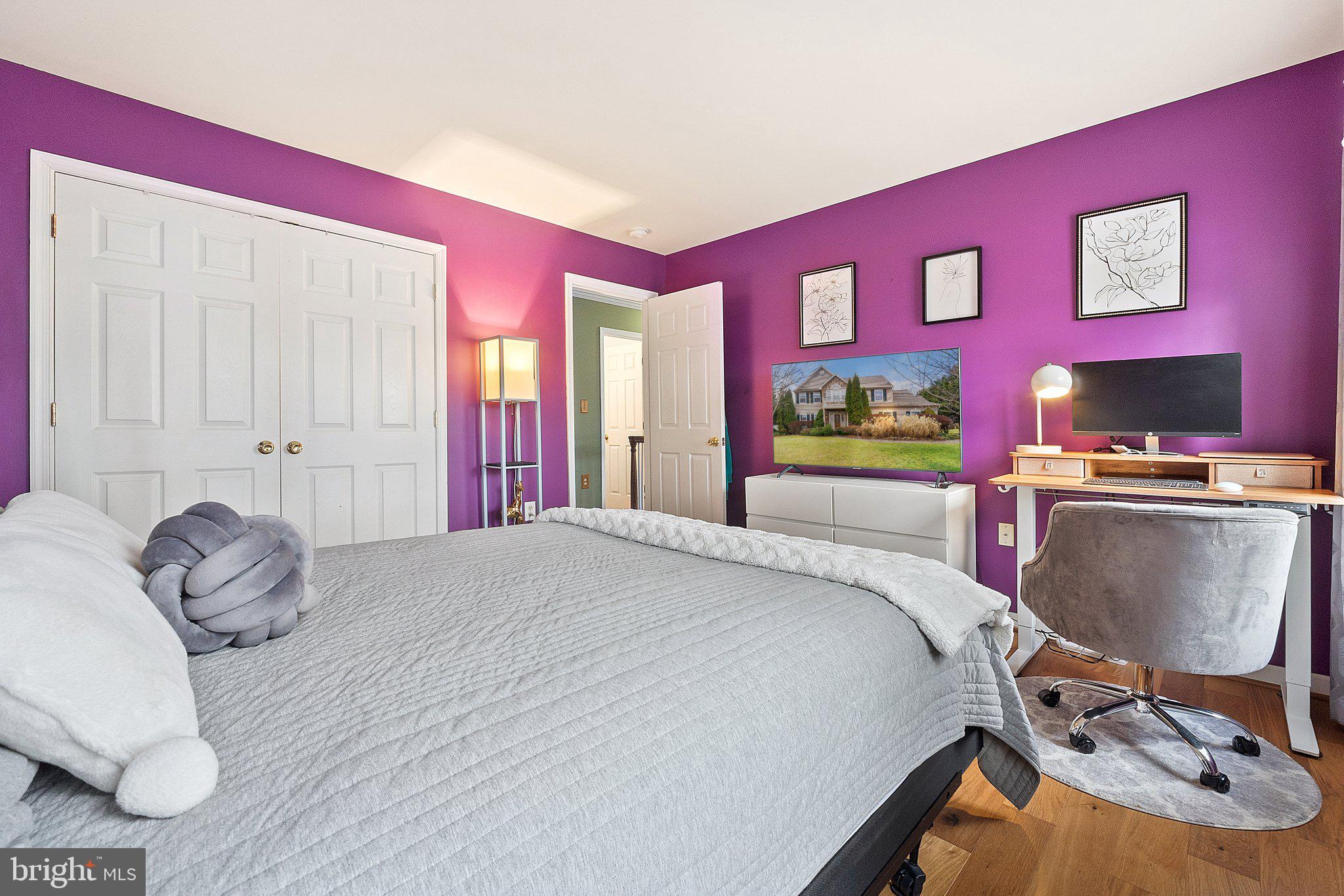 LOCUST HILL - Residential