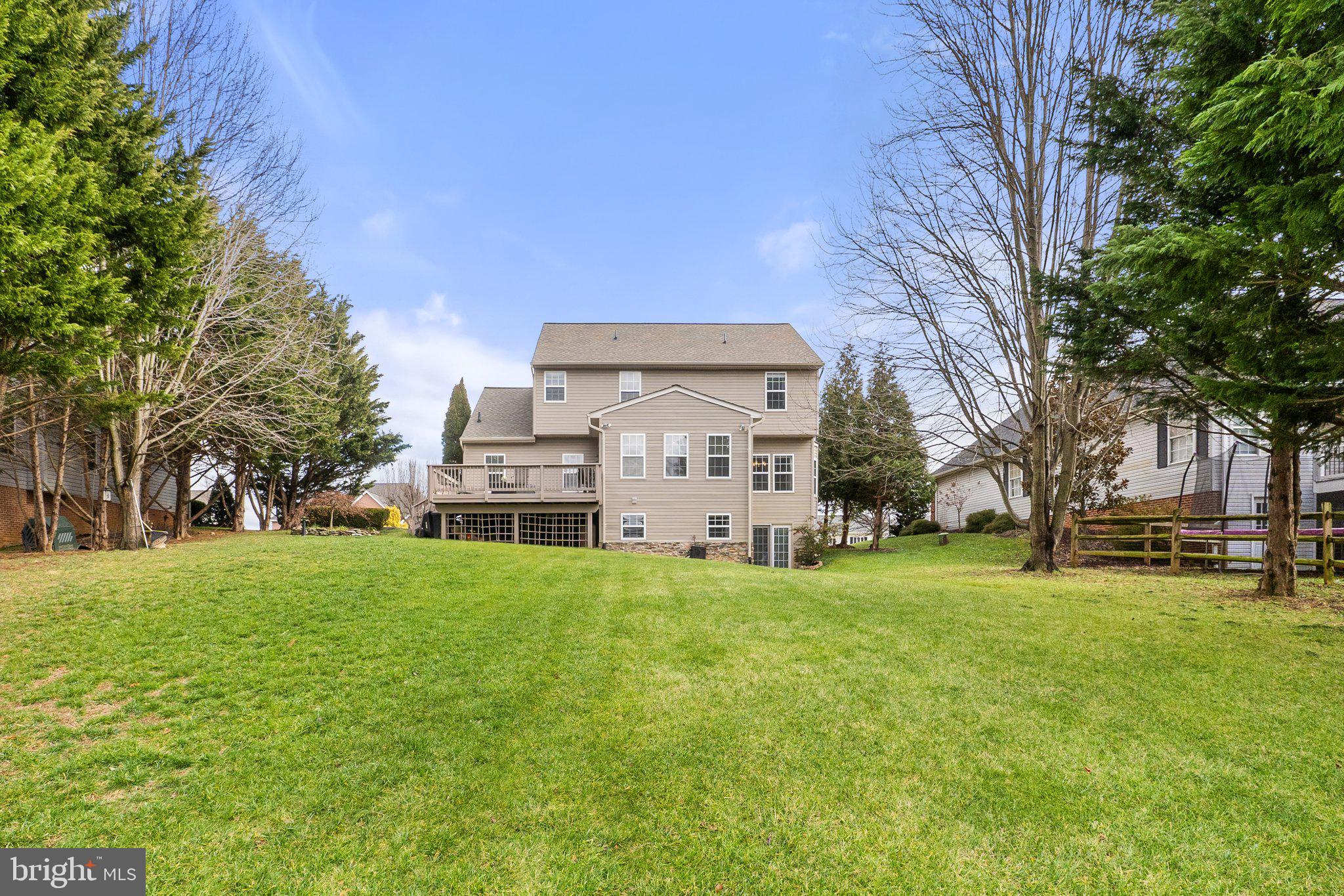 LOCUST HILL - Residential