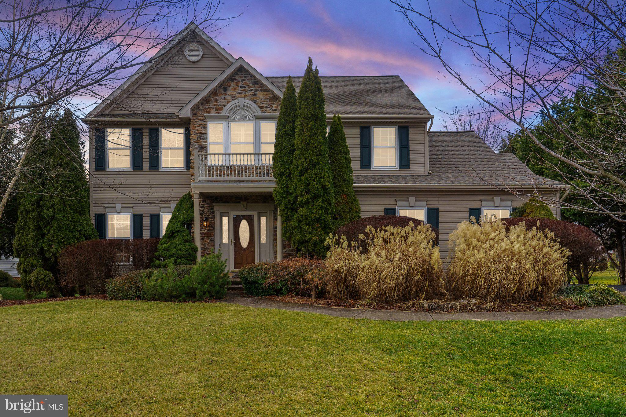 LOCUST HILL - Residential