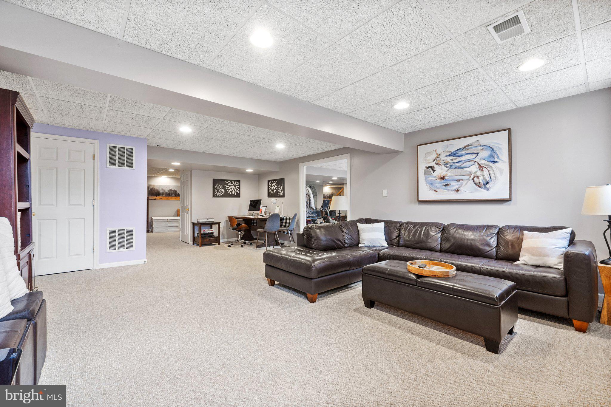 LOCUST HILL - Residential