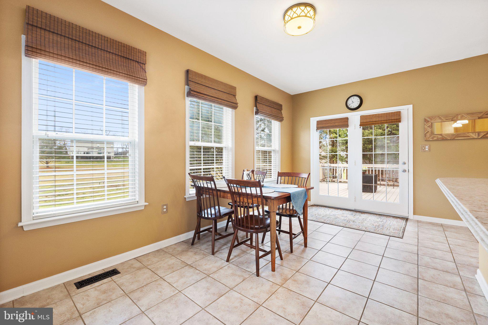 LOCUST HILL - Residential