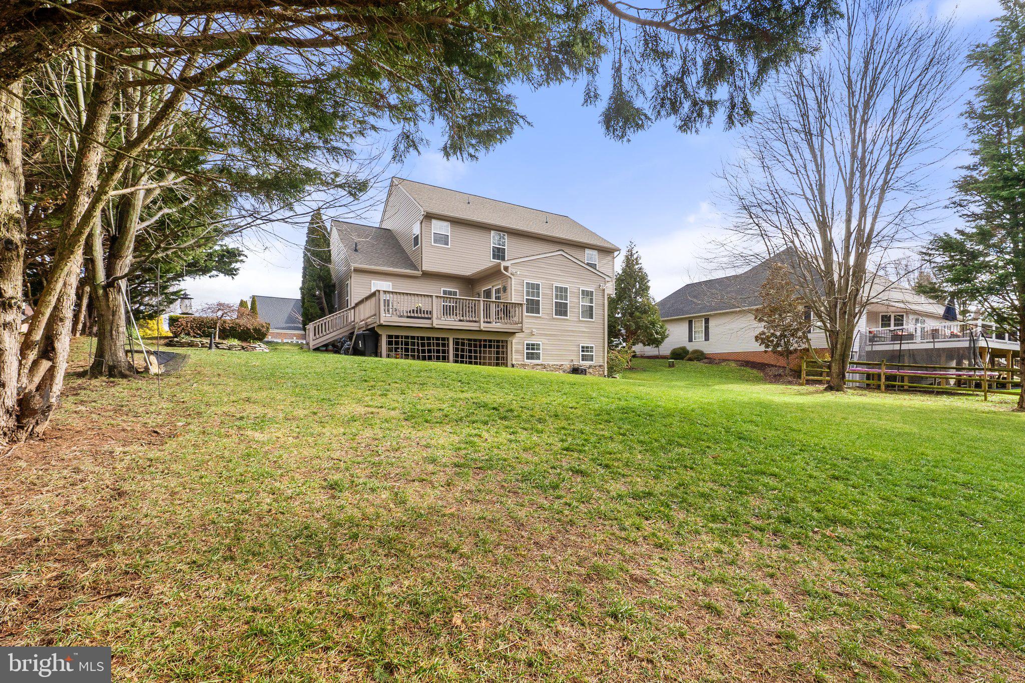 LOCUST HILL - Residential