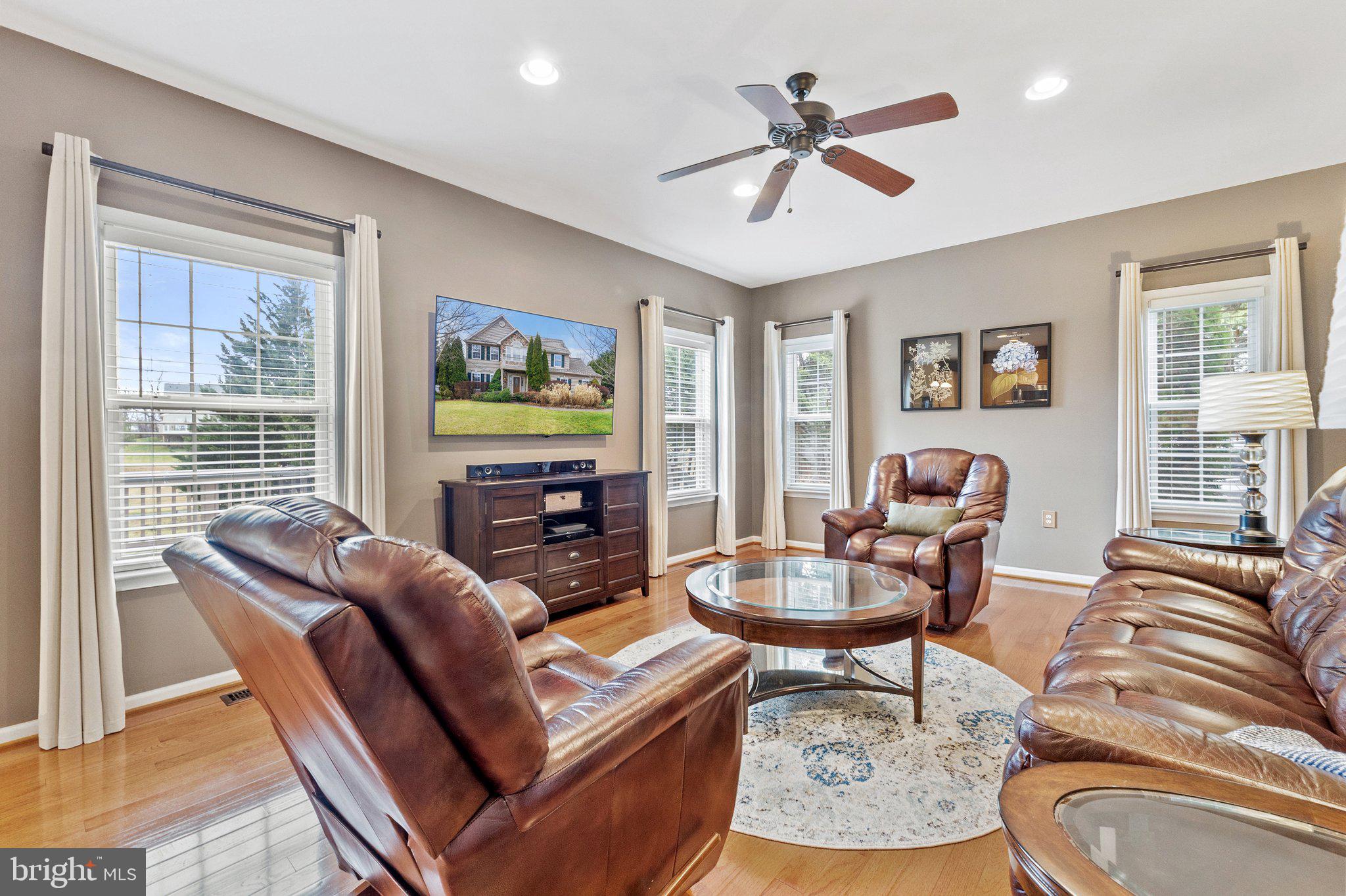 LOCUST HILL - Residential